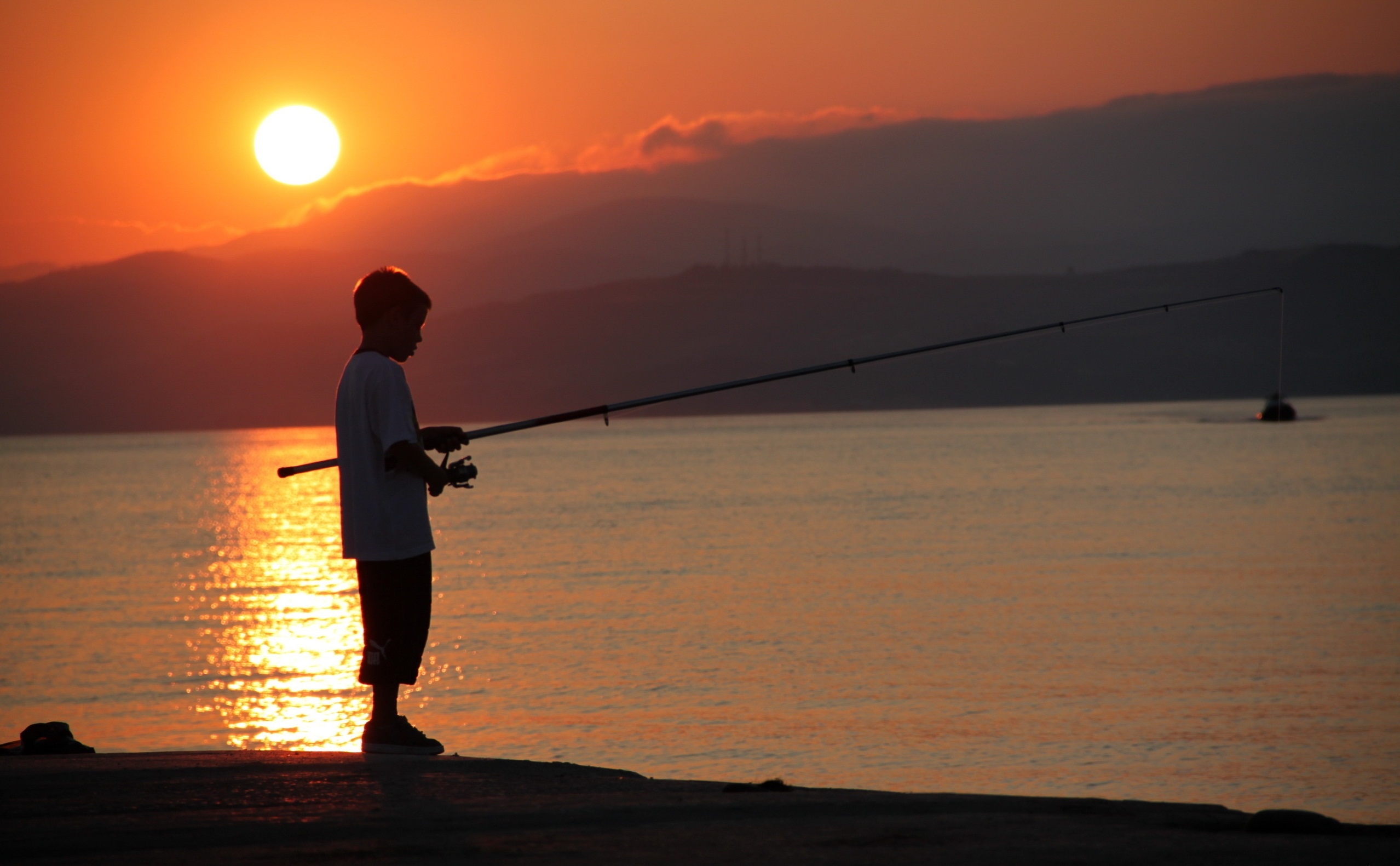 fishing, rivers, sunset, lake, miscellanea, miscellaneous, hills, hill, guy, rod, fishing rod