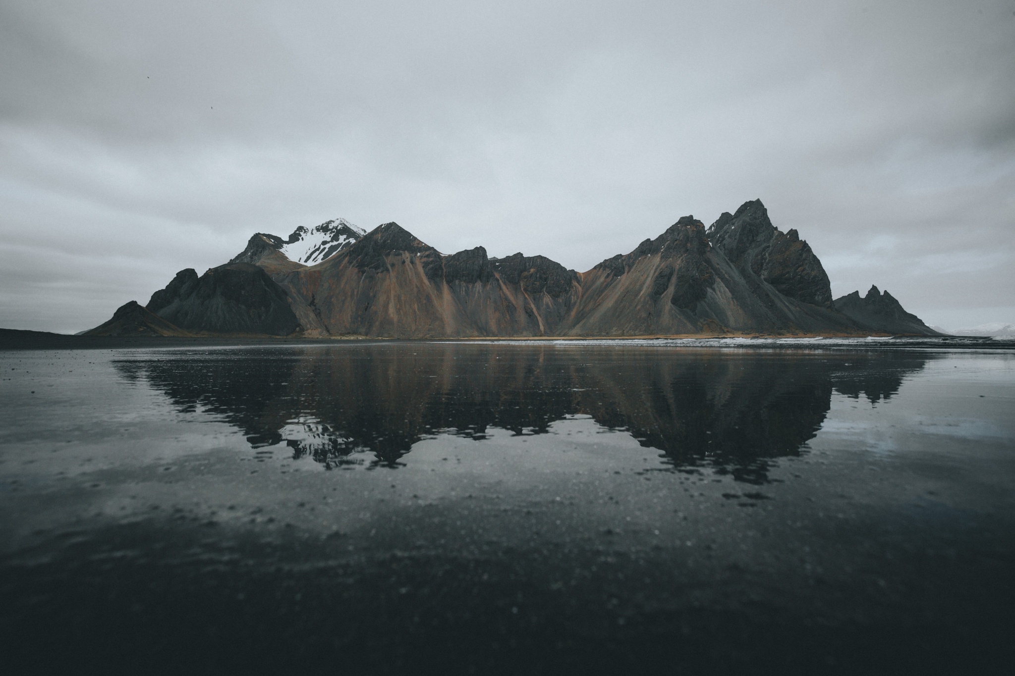 Descarga gratis la imagen Naturaleza, Montañas, Montaña, Tierra/naturaleza, Reflejo en el escritorio de tu PC