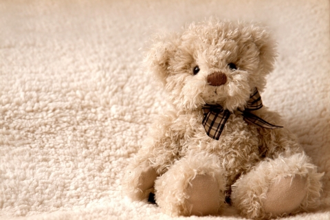 Handy-Wallpaper Teddybär, Bär, Menschengemacht, Kuscheltier, Tragen kostenlos herunterladen.