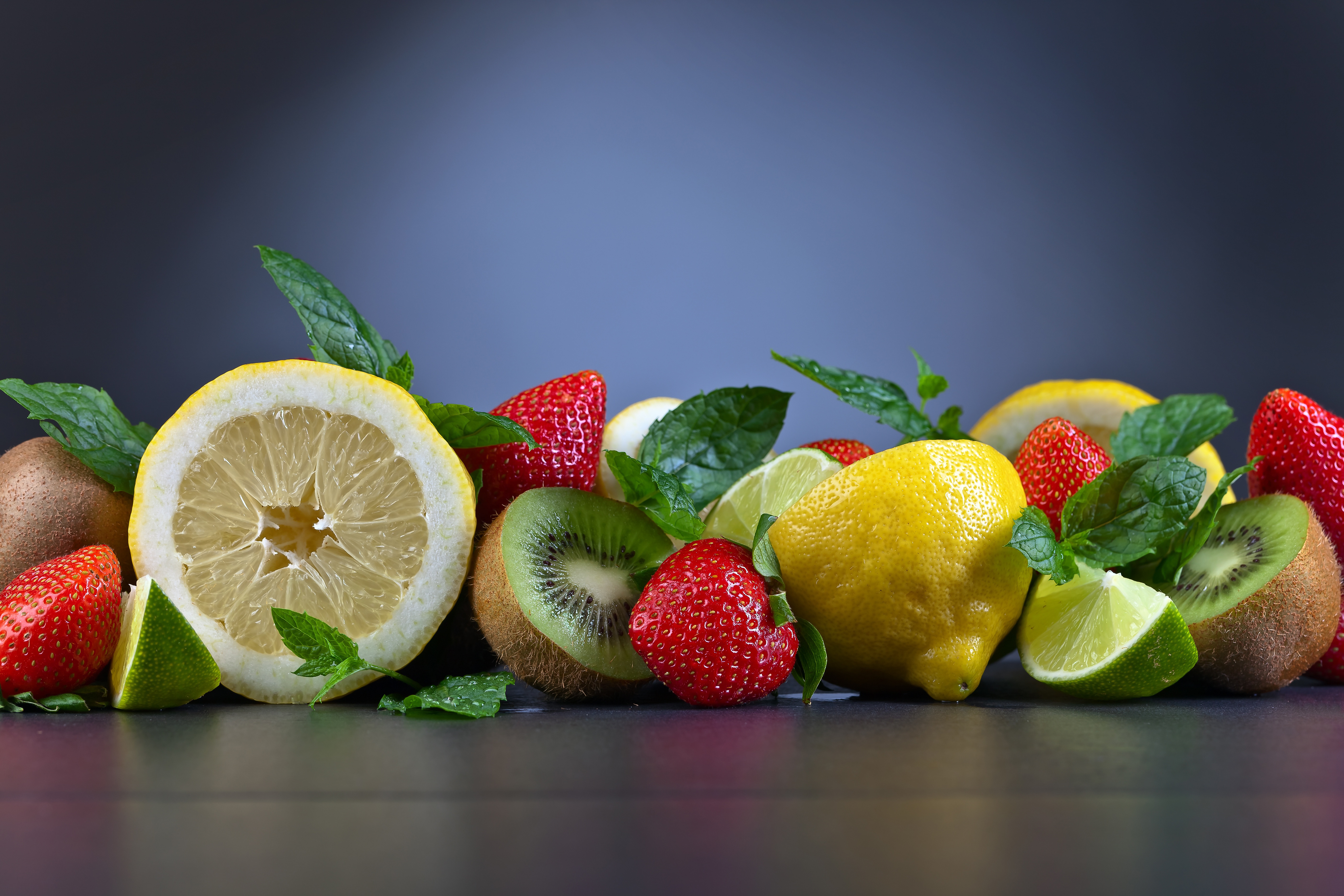 Descarga gratis la imagen Frutas, Fresa, Kiwi, Limón, Fruta, Lima, Alimento en el escritorio de tu PC