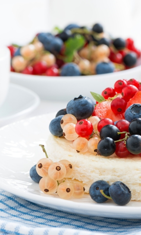 Download mobile wallpaper Food, Dessert, Blueberry, Cake, Berry, Cheesecake, Currants for free.