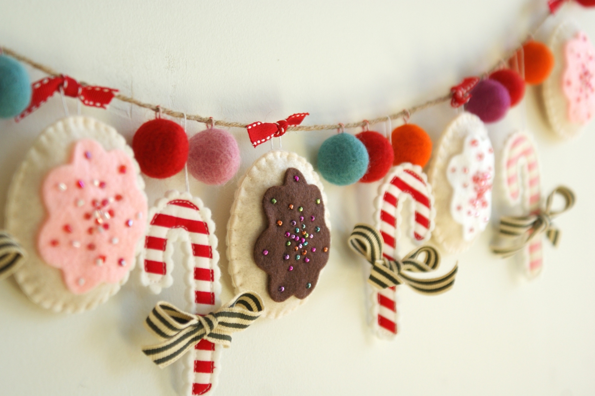 Download mobile wallpaper Christmas, Holiday, Decoration, Candy Cane for free.