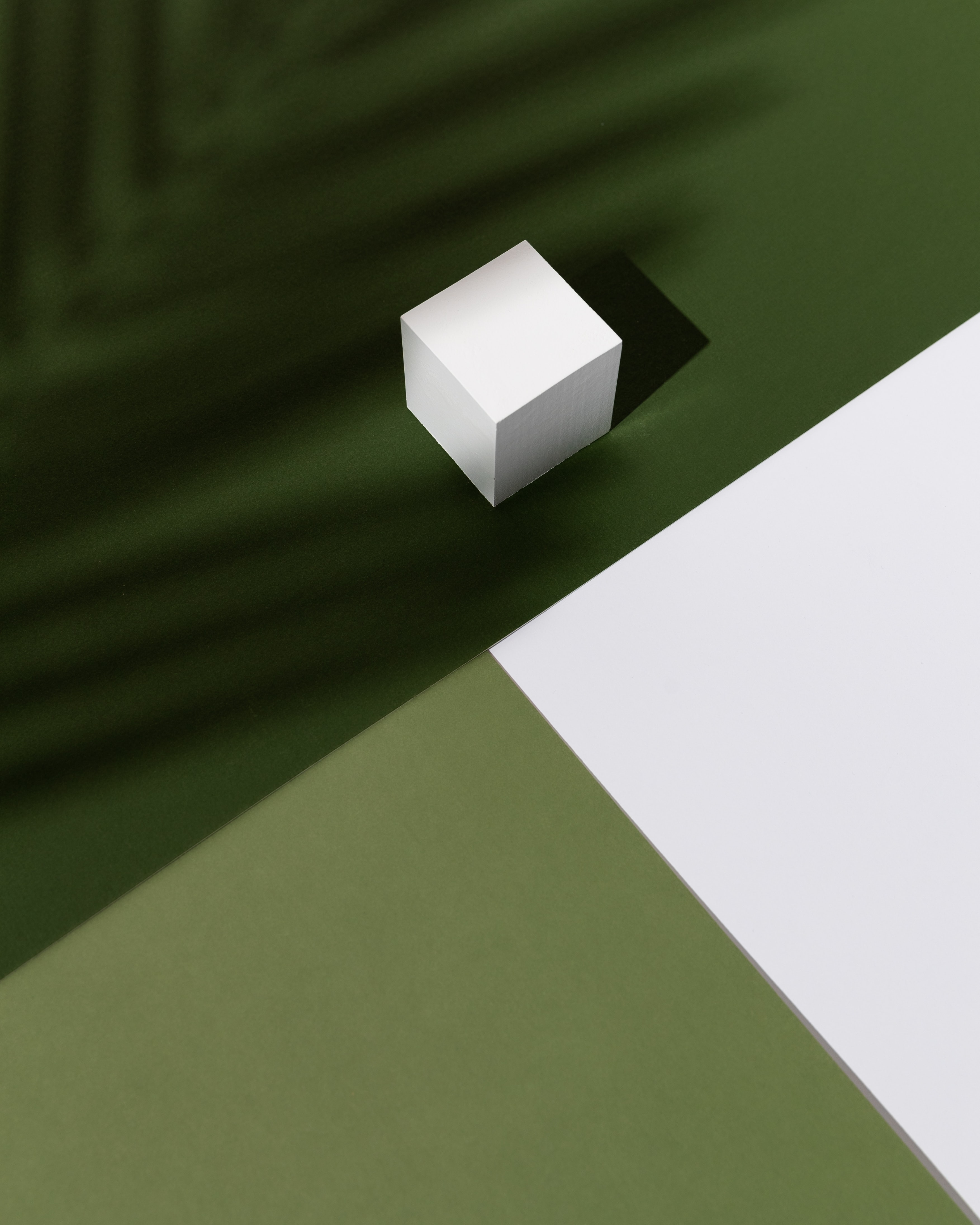 minimalism, cube, green, shadow, figure QHD