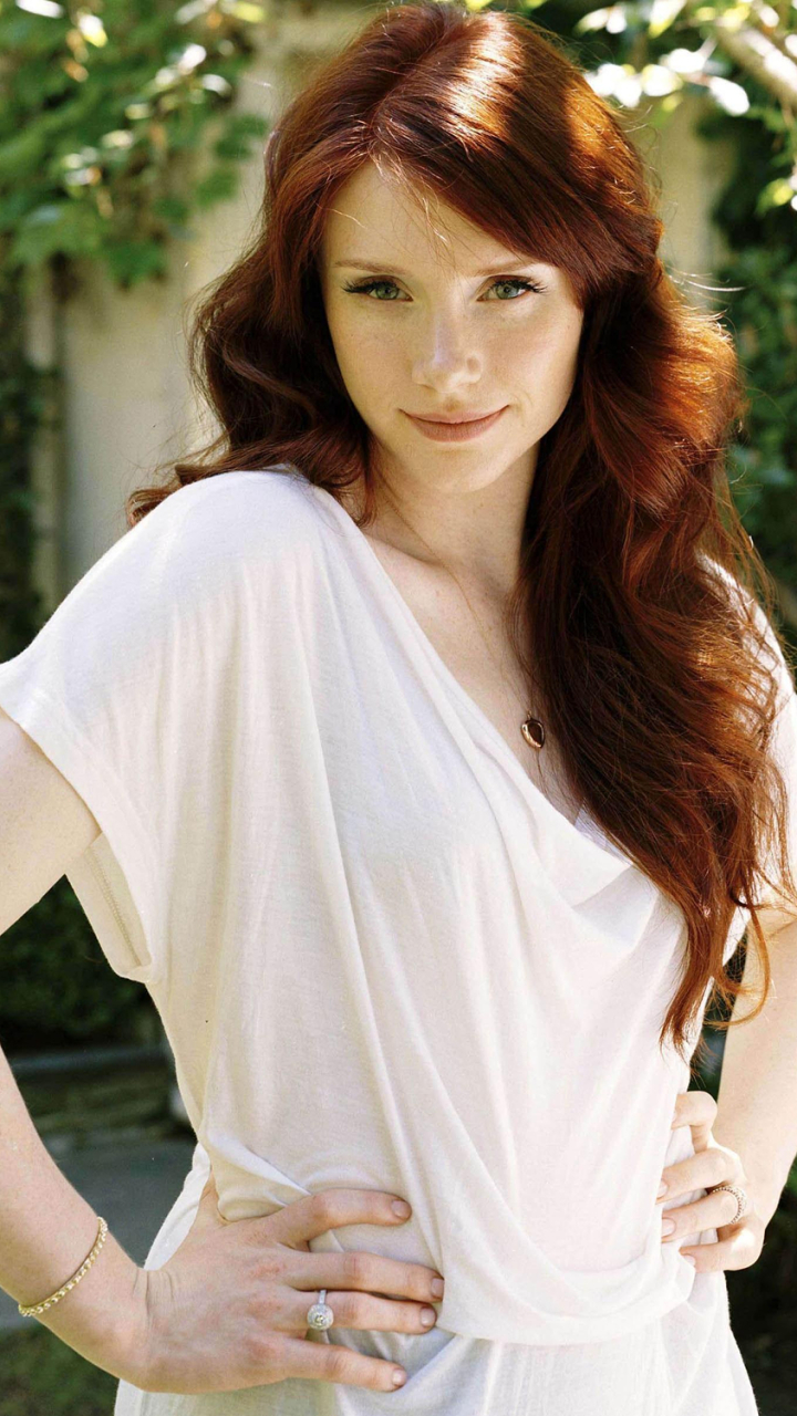 Download mobile wallpaper Redhead, Green Eyes, Celebrity, Actress, Bryce Dallas Howard for free.