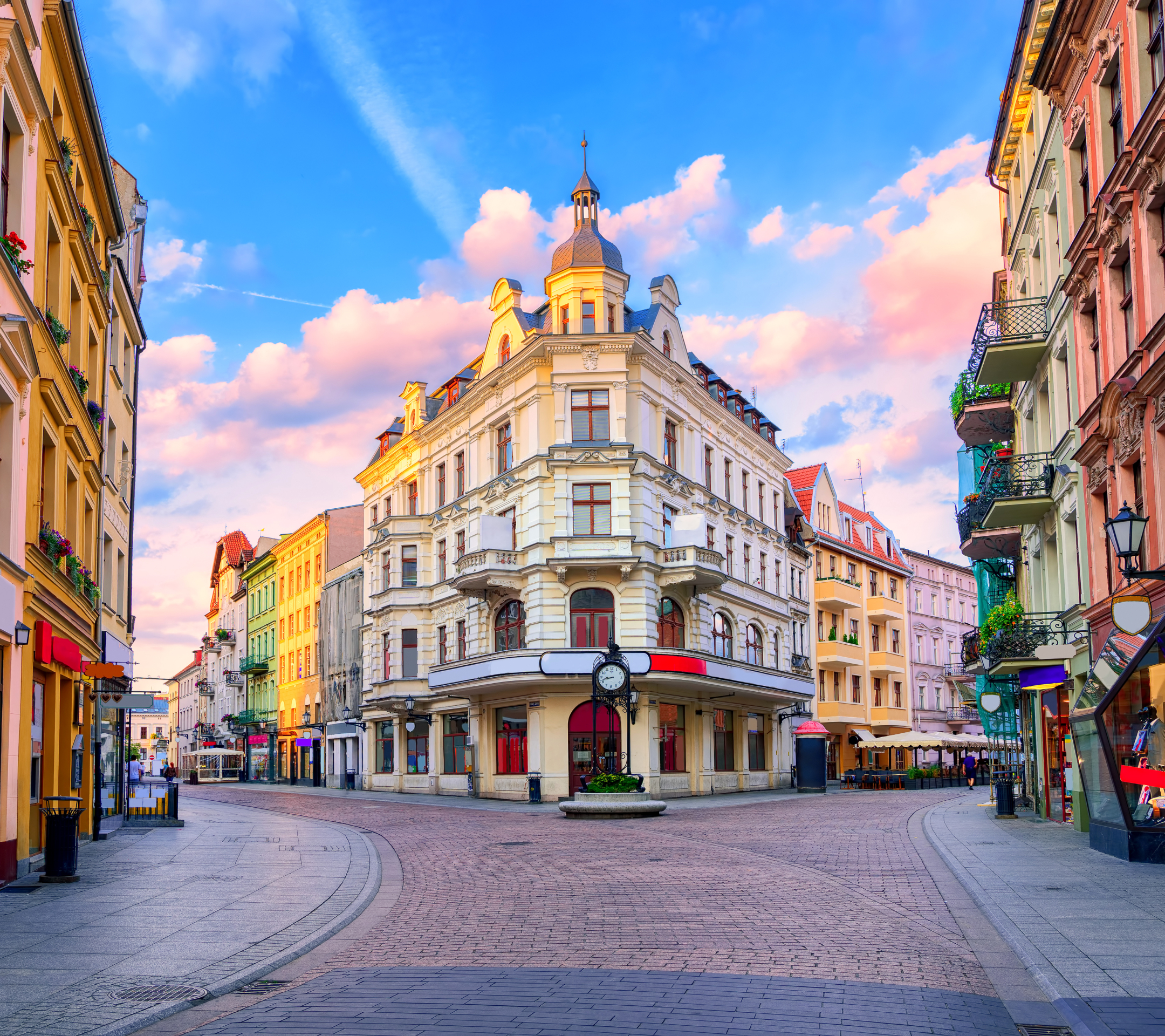 Laden Sie das Städte, Architektur, Polen, Gebäude, Quadrat, Die Architektur, Menschengemacht, Großstadt-Bild kostenlos auf Ihren PC-Desktop herunter