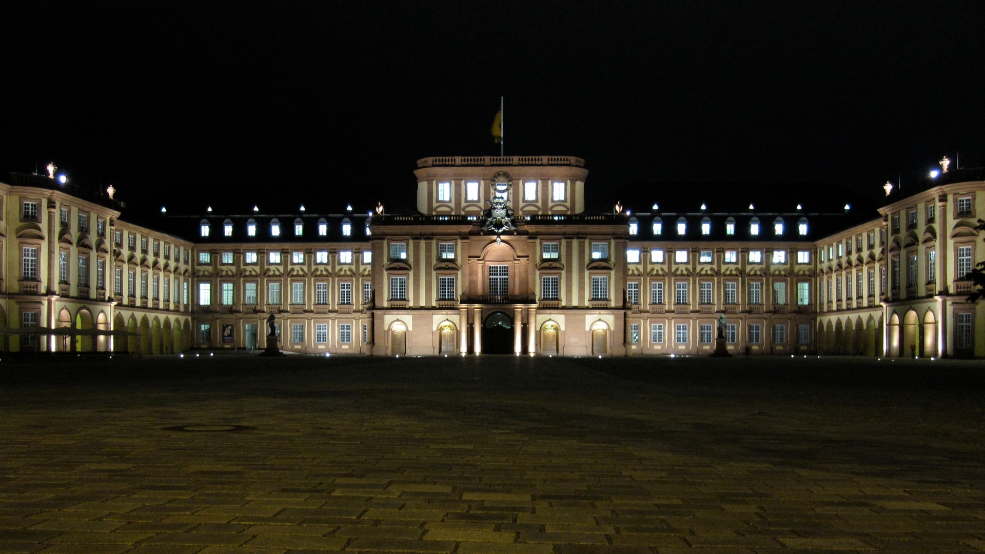 Die besten Mannheimer Schloss-Hintergründe für den Telefonbildschirm