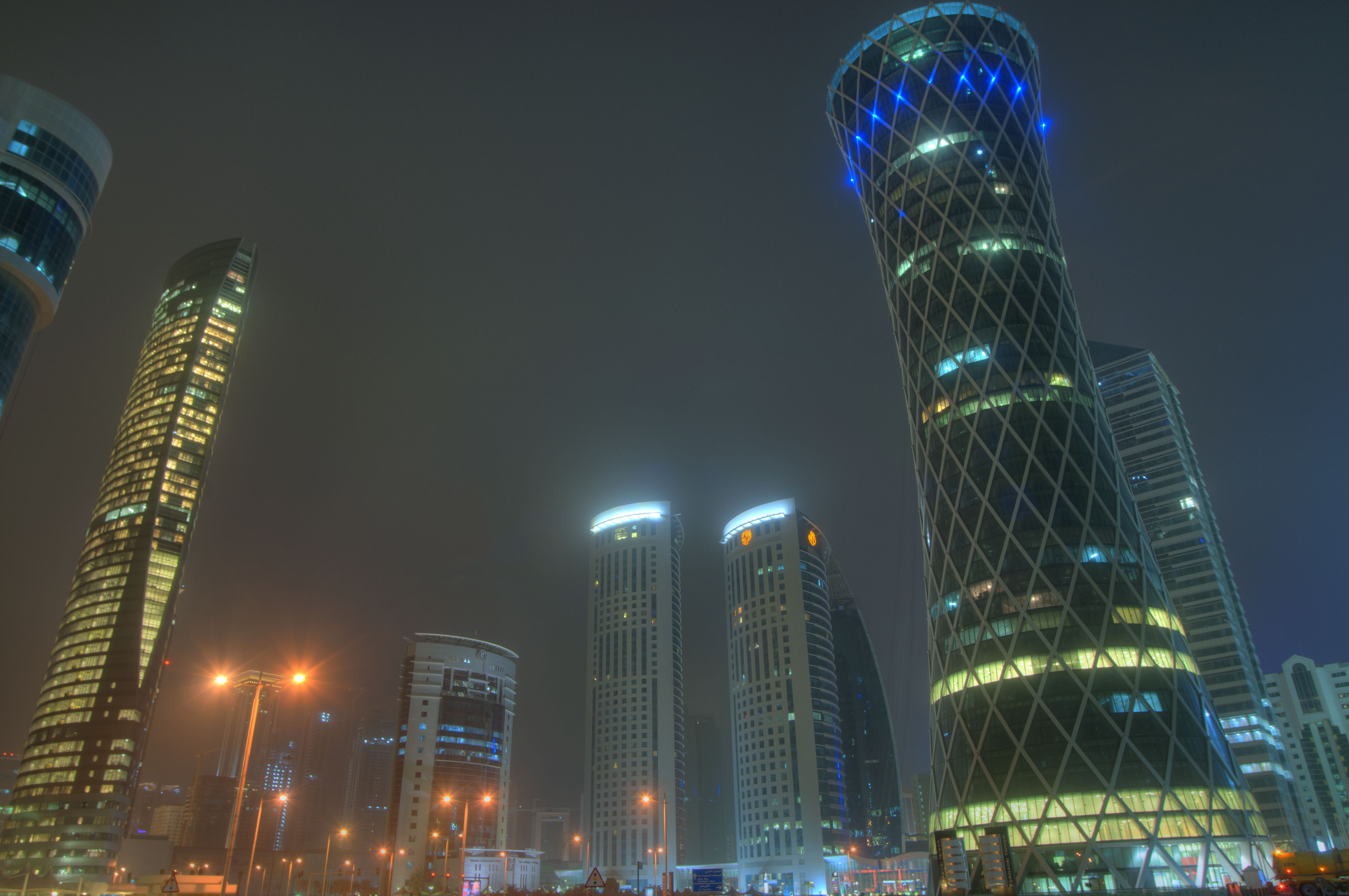 62953 descargar imagen ciudades, rascacielos, uae, e a u, doha, katar, qatar: fondos de pantalla y protectores de pantalla gratis