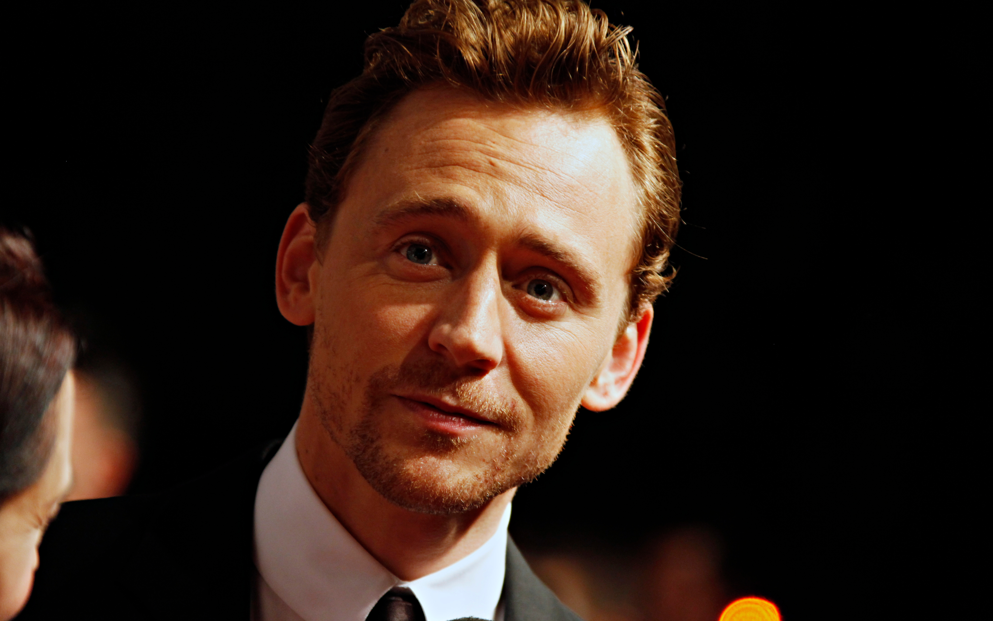 Laden Sie das Schauspieler, Englisch, Berühmtheiten, Tom Hiddleston-Bild kostenlos auf Ihren PC-Desktop herunter