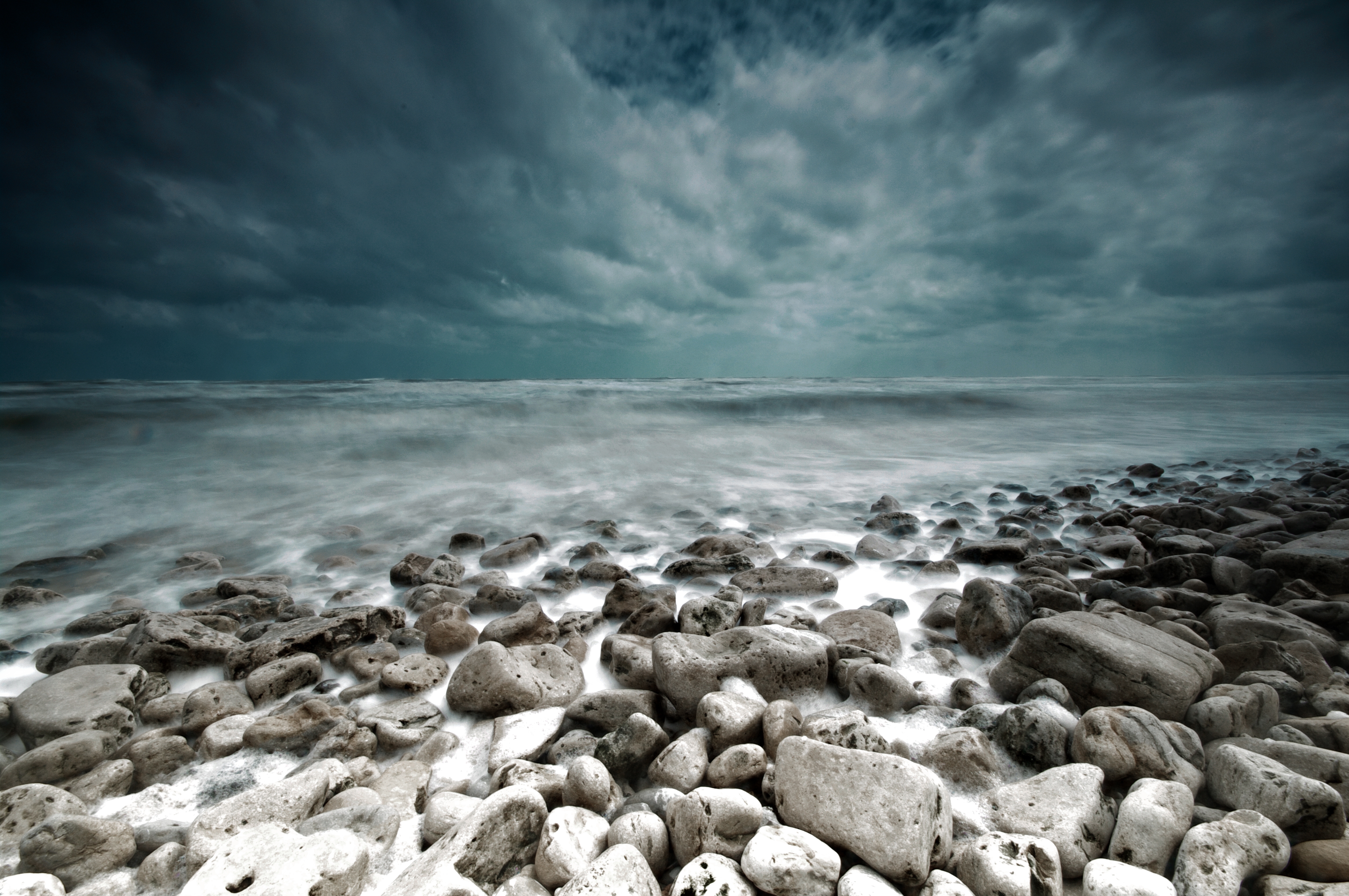 Free download wallpaper Nature, Stones, Shore, Bank, Landscape, Sea, Gloomy on your PC desktop