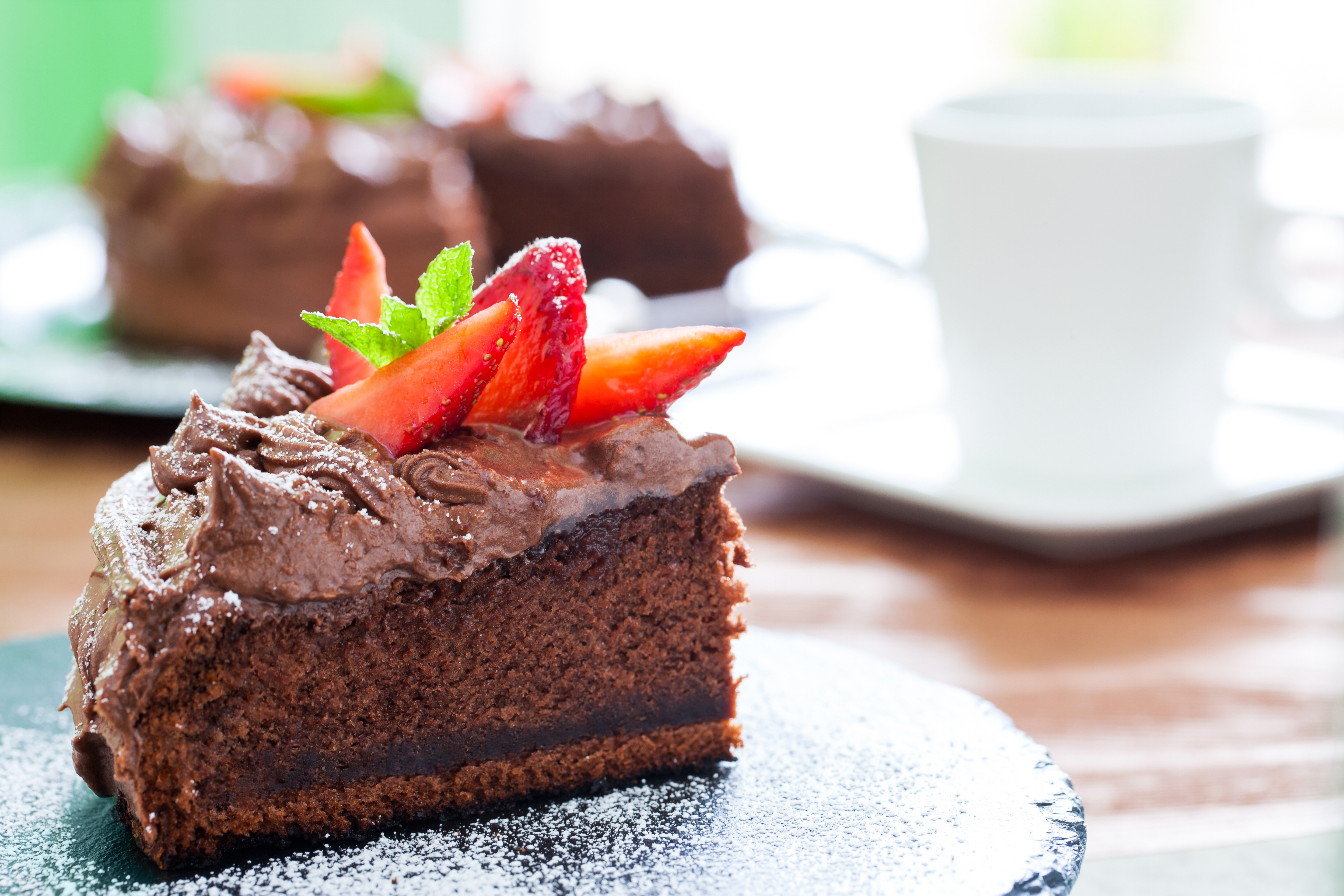 Free download wallpaper Food, Strawberry, Dessert, Chocolate, Cake on your PC desktop