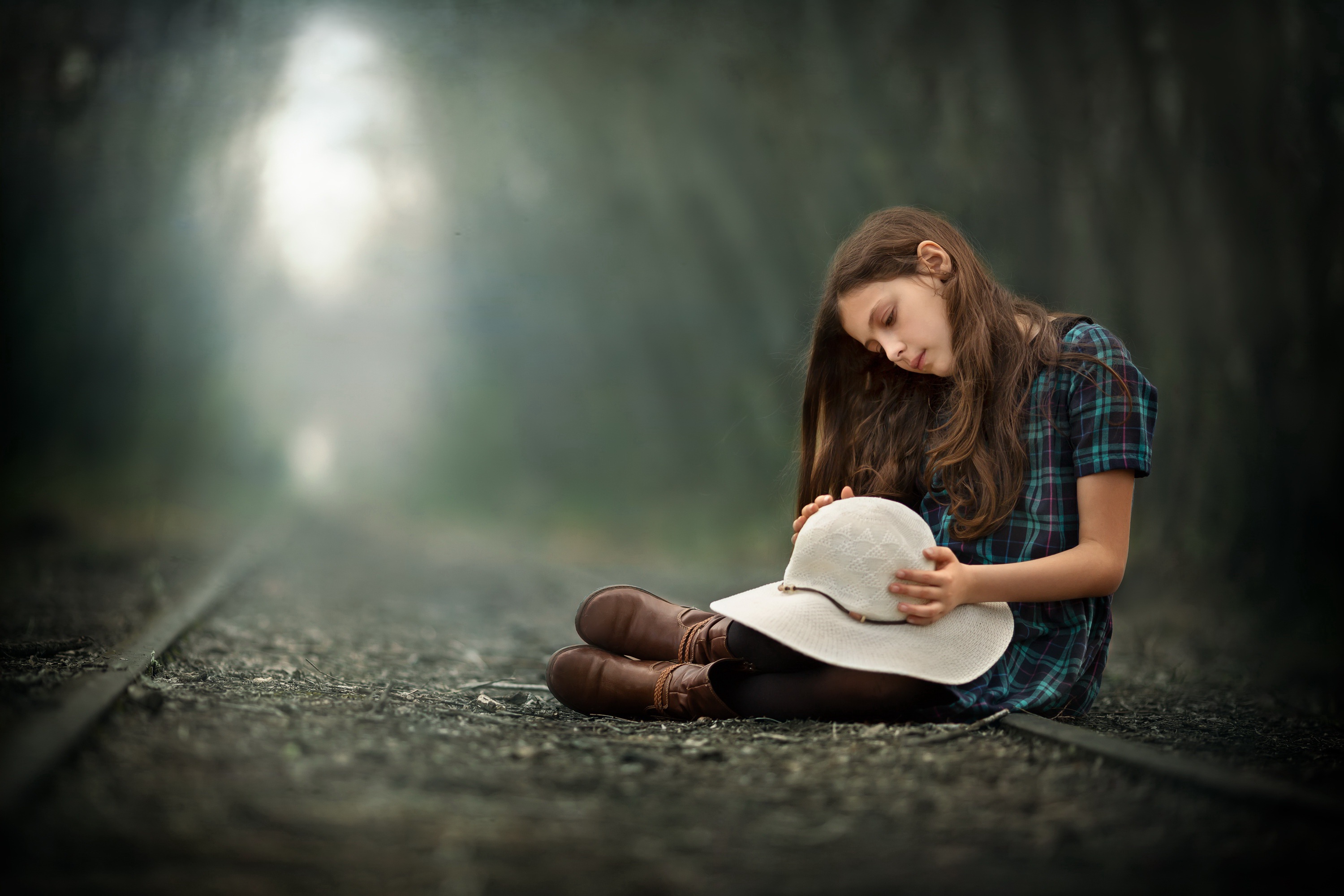 Free download wallpaper Child, Hat, Brunette, Photography, Depth Of Field on your PC desktop