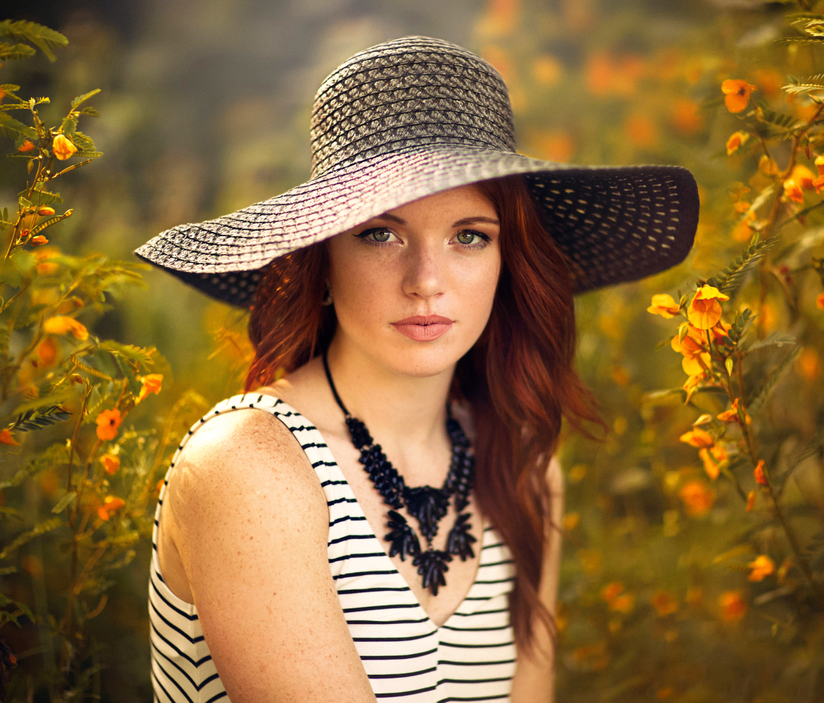 Free download wallpaper Redhead, Hat, Model, Women, Yellow Flower, Necklace on your PC desktop