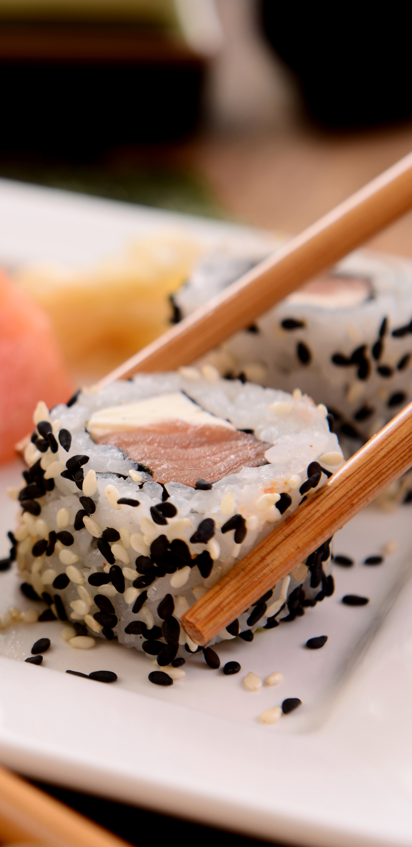 Handy-Wallpaper Sushi, Fische, Fisch, Meeresfrüchte, Nahrungsmittel kostenlos herunterladen.