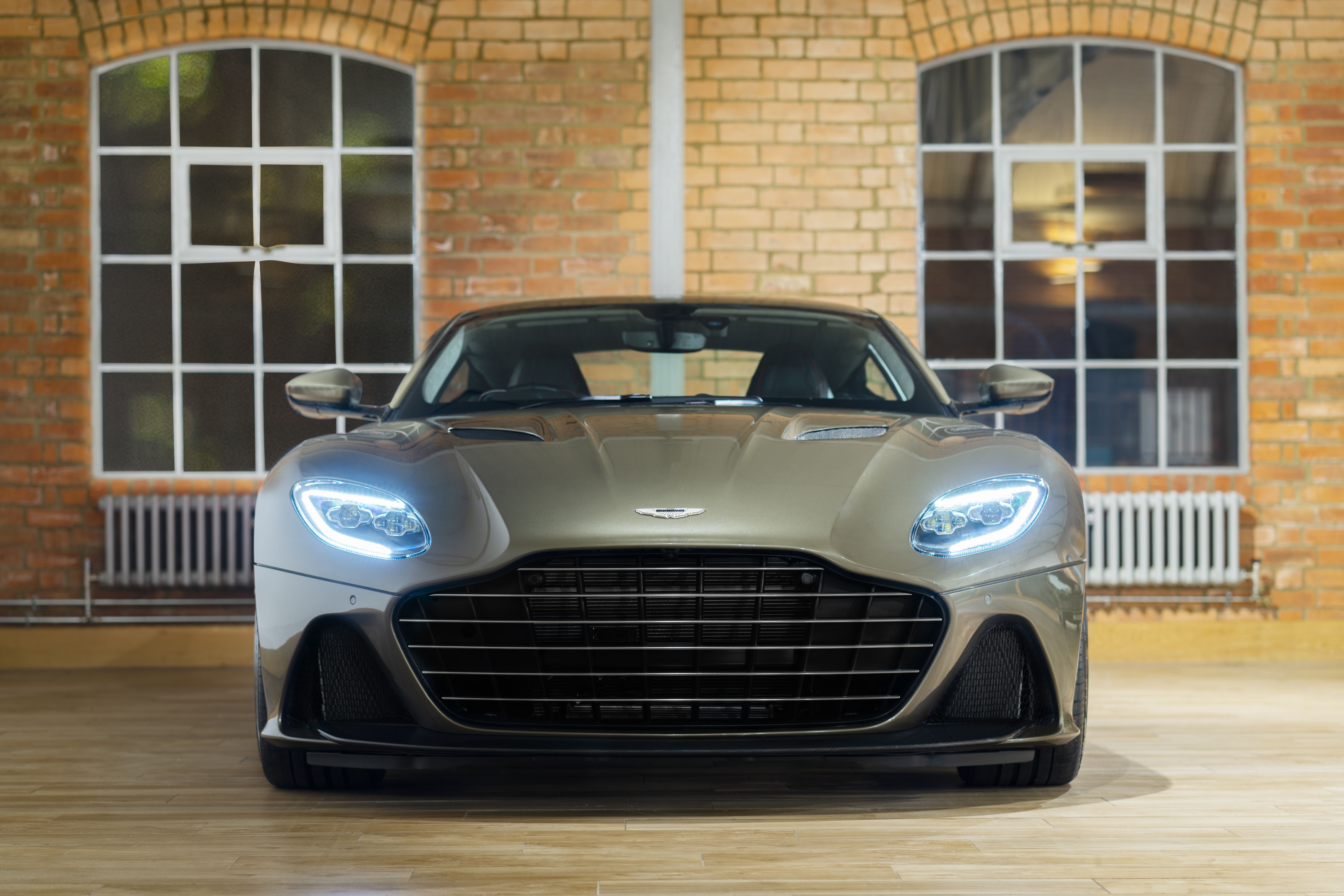 Download mobile wallpaper Aston Martin, Car, Supercar, Aston Martin Dbs, Vehicles, Aston Martin Dbs Superleggera for free.