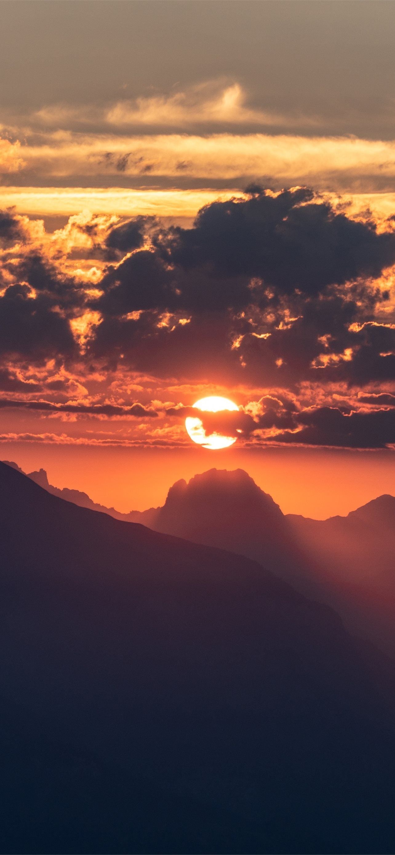 Descarga gratuita de fondo de pantalla para móvil de Montaña, Nube, Atardecer, Tierra/naturaleza.