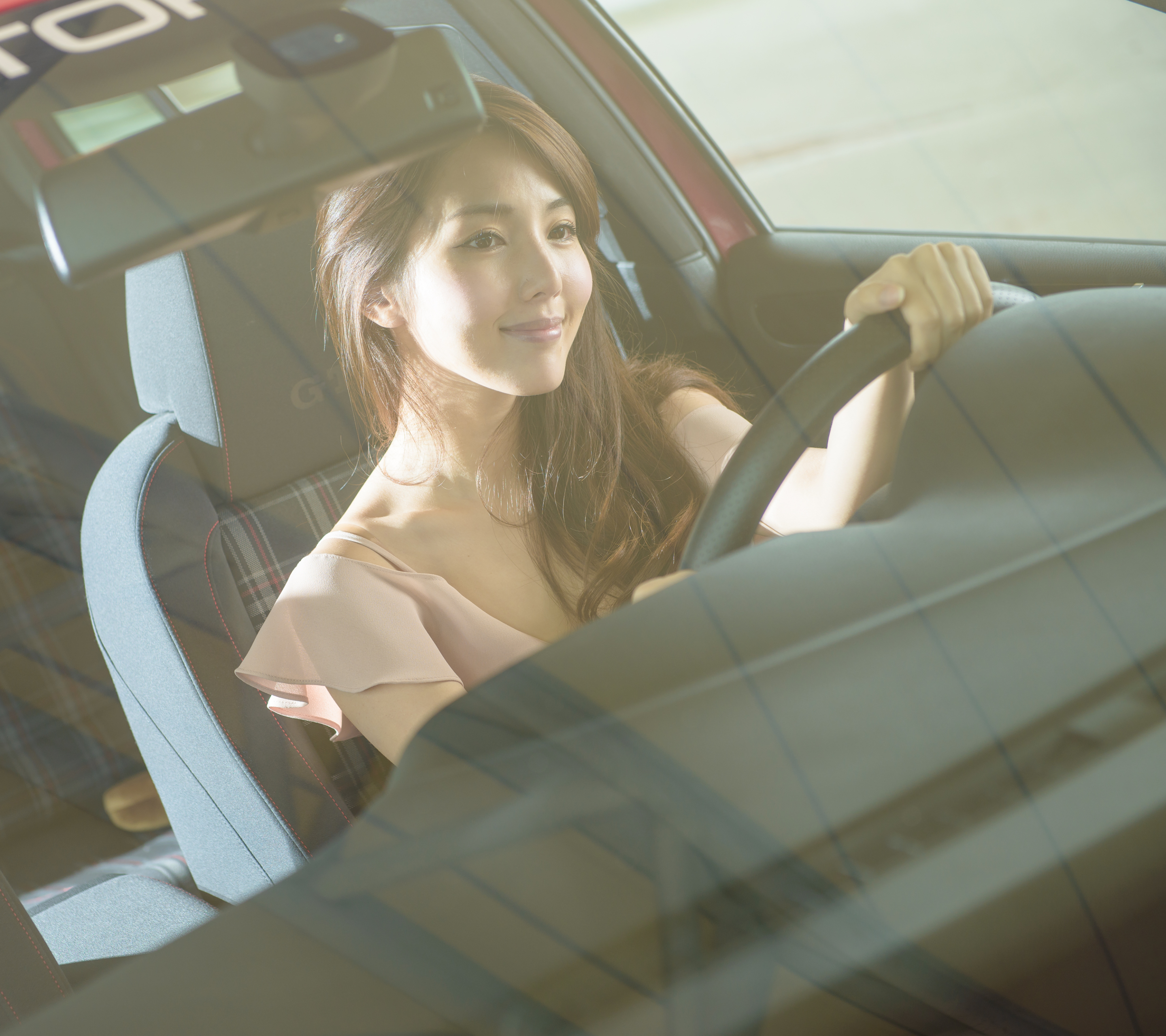 Download mobile wallpaper Car, Smile, Model, Women, Asian, Catherine, Taiwanese for free.