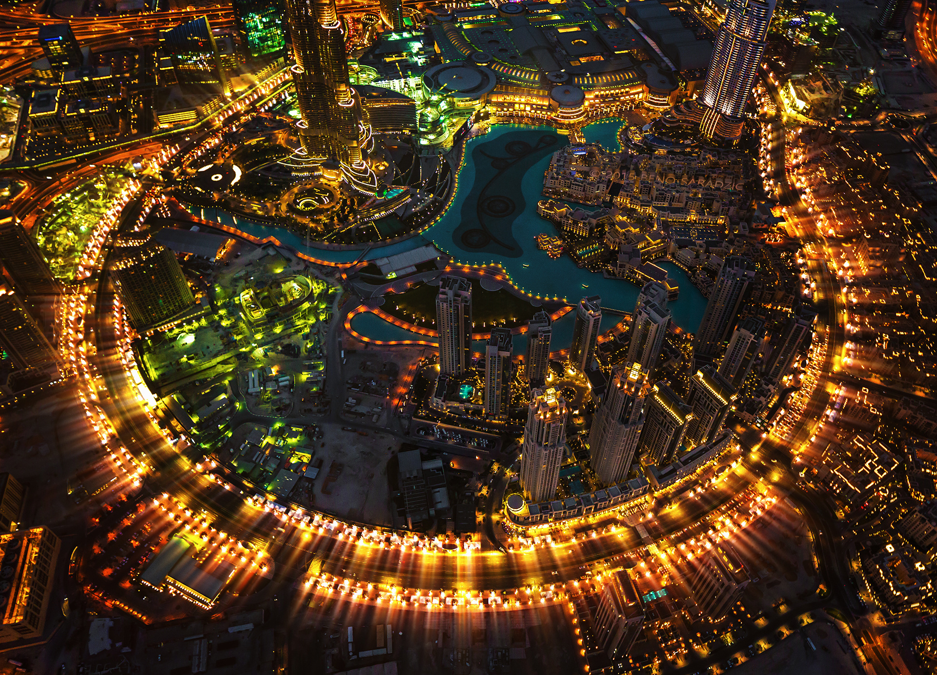 687098 Hintergrundbild herunterladen menschengemacht, burj khalifa, stadtbild, dubai, licht, straße, vereinigte arabische emirate - Bildschirmschoner und Bilder kostenlos