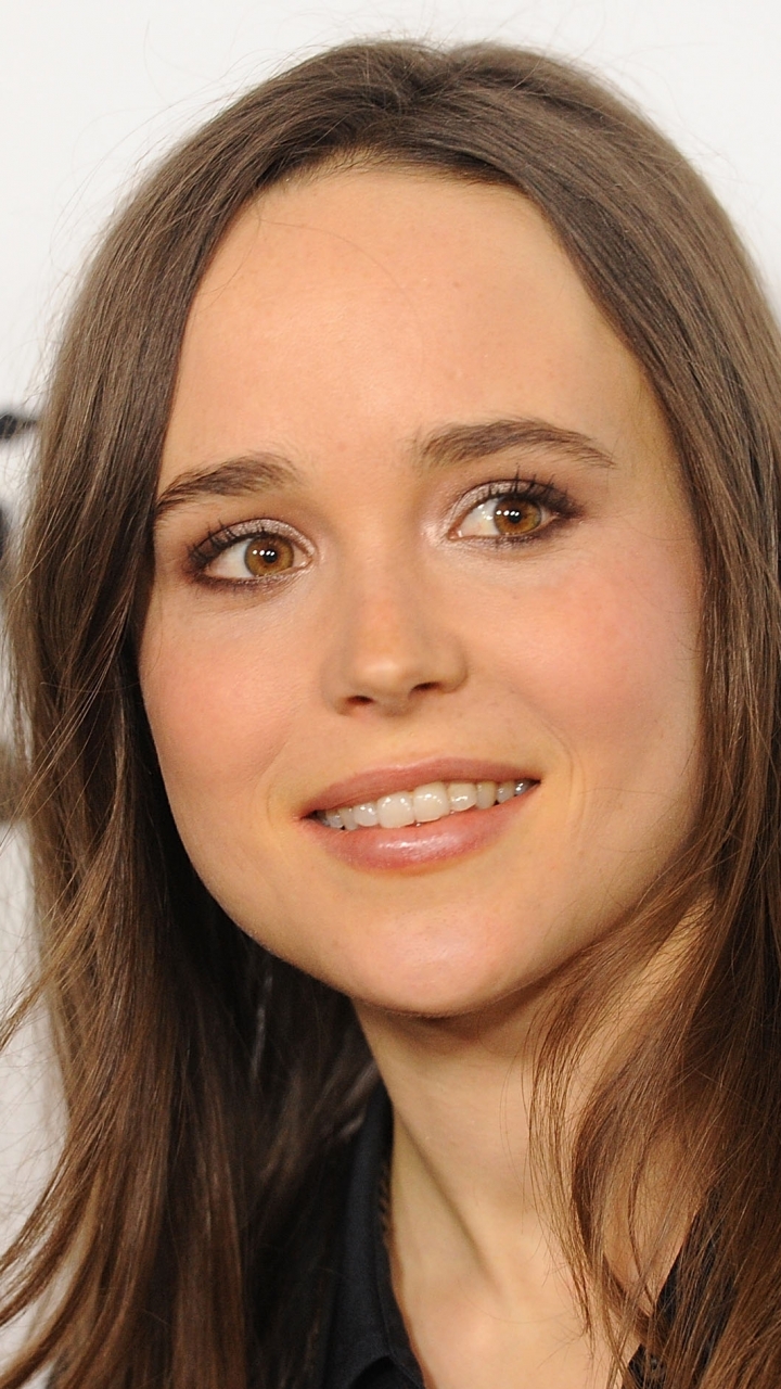 Download mobile wallpaper Celebrity, Ellen Page for free.