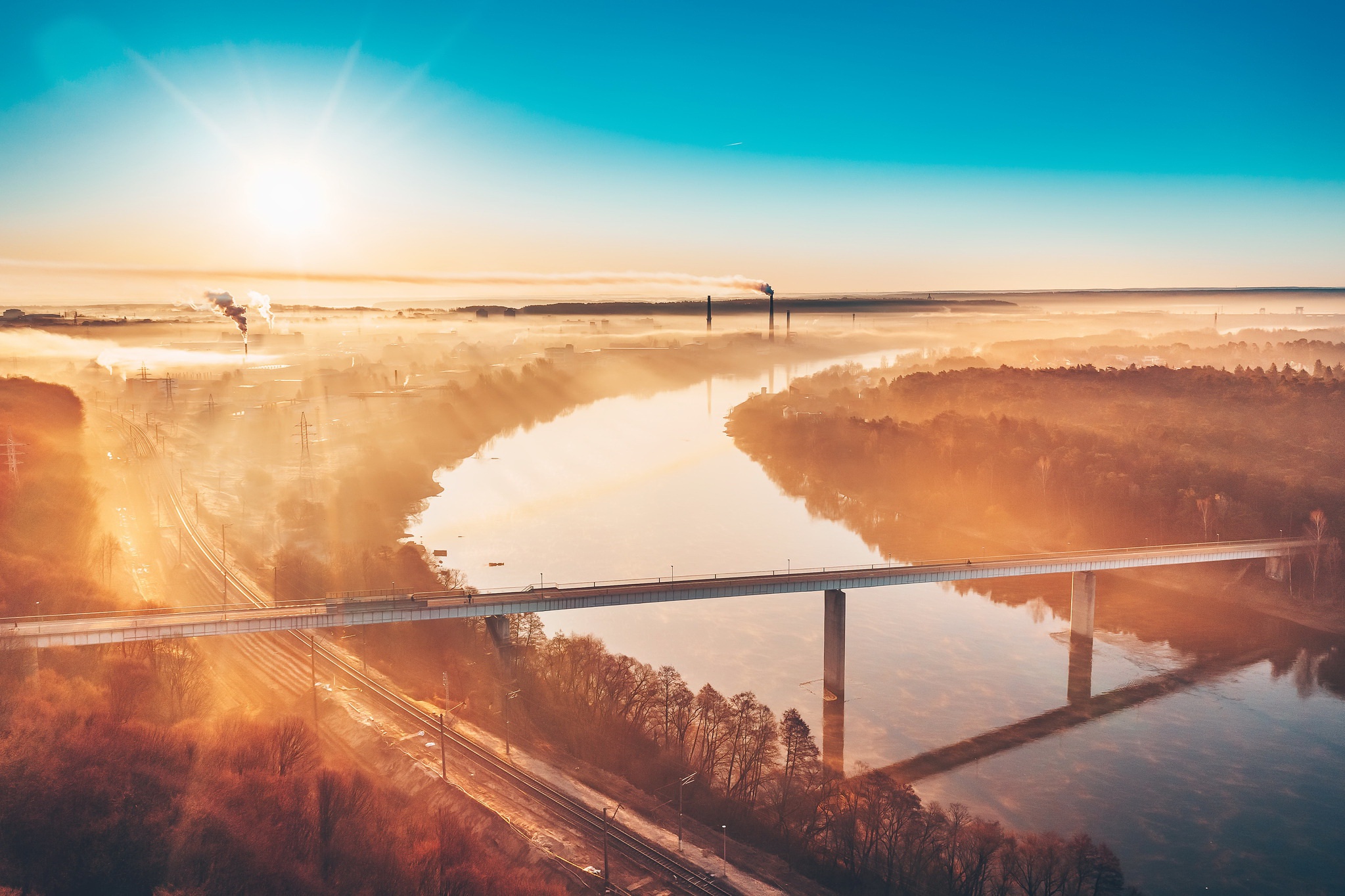 Handy-Wallpaper Horizont, Nebel, Fluss, Sonnenaufgang, Fotografie, Himmel kostenlos herunterladen.