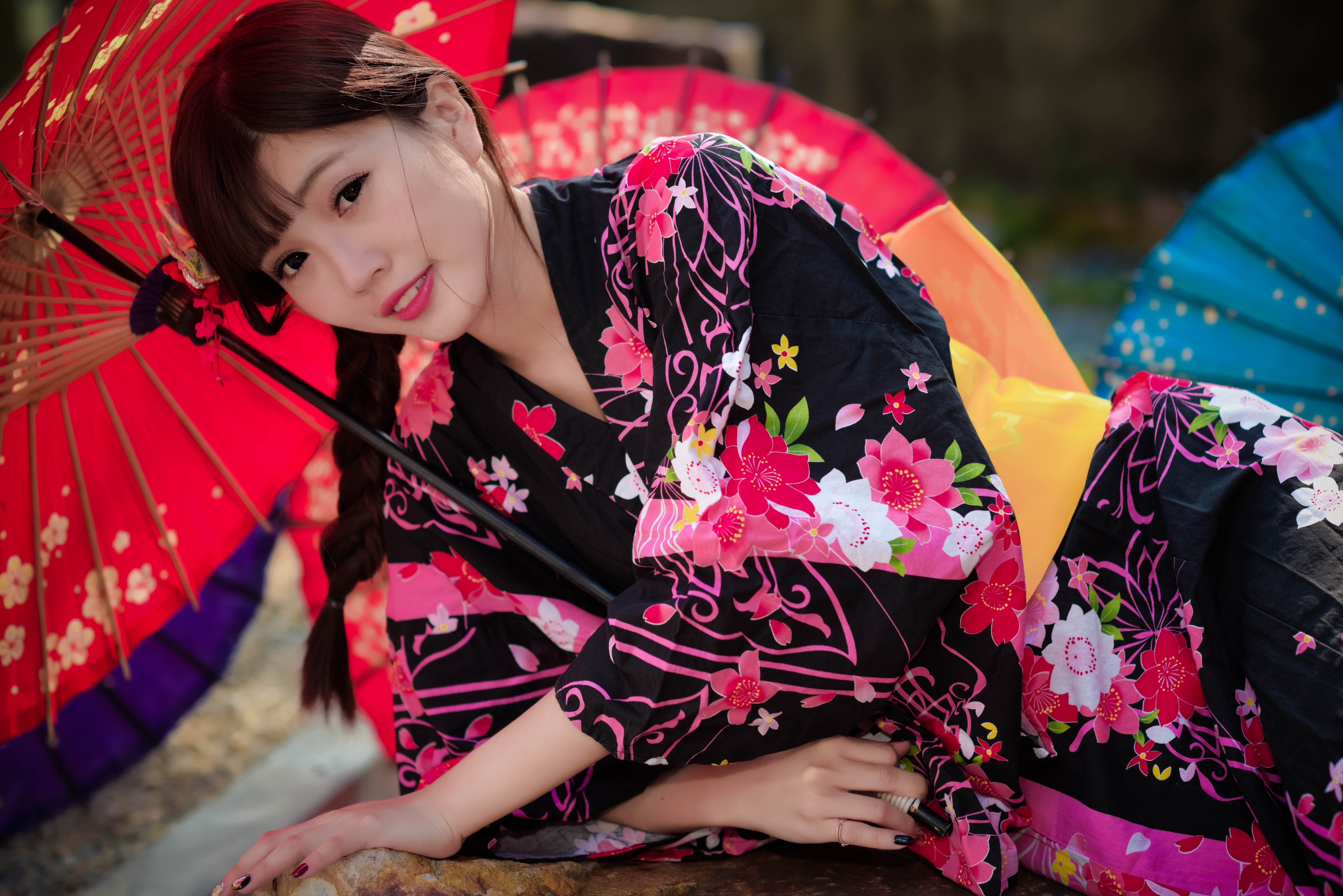 Free download wallpaper Umbrella, Kimono, Model, Women, Braid, Asian, Black Hair, Lipstick on your PC desktop