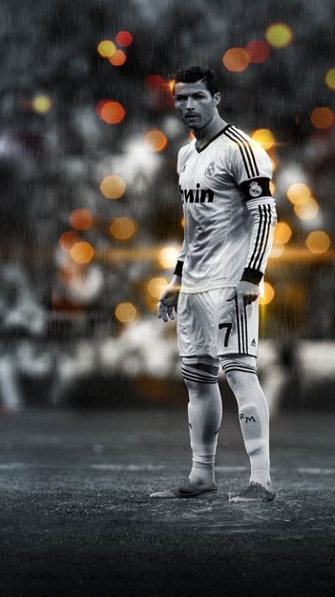 Download mobile wallpaper Sports, Cristiano Ronaldo, Soccer, Black & White, Real Madrid C F for free.