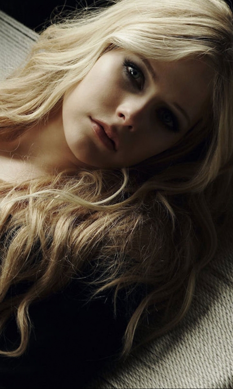 Download mobile wallpaper Avril Lavigne, Music for free.