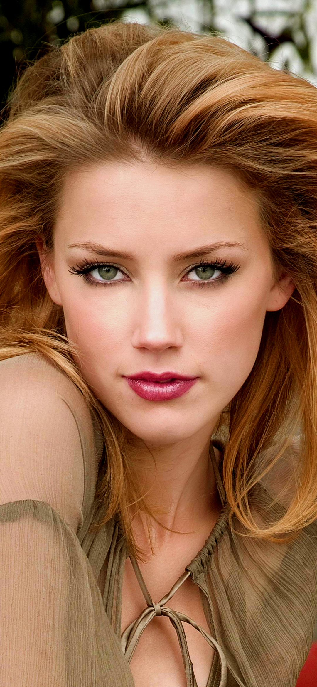 Download mobile wallpaper Celebrity, Amber Heard for free.