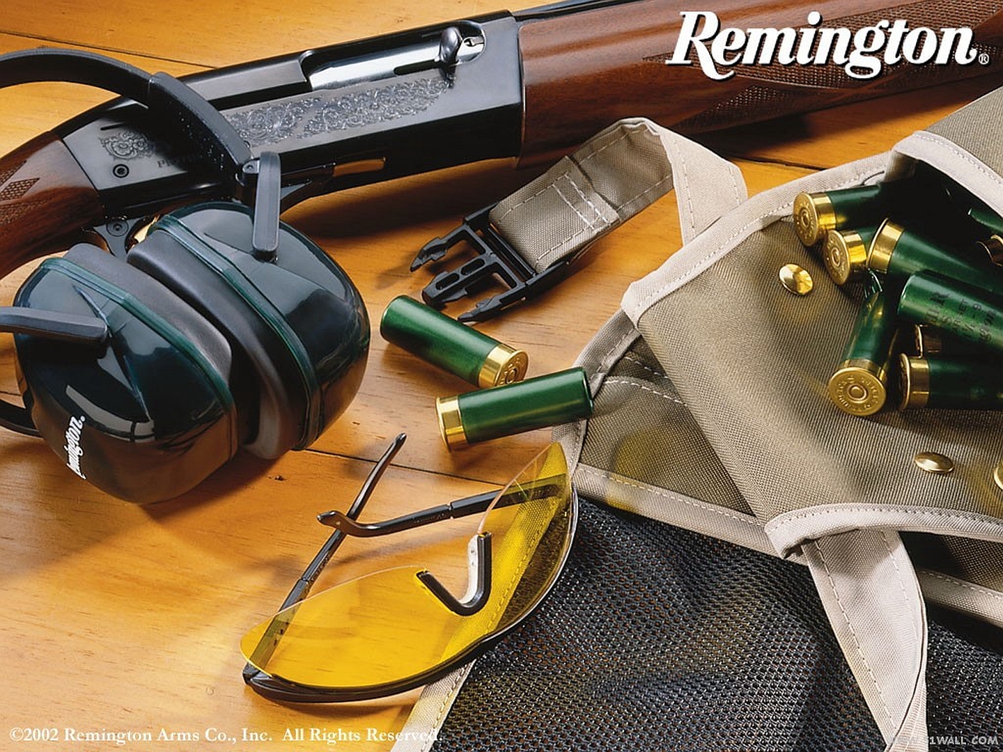 Популярні заставки і фони Дробовик Remington на комп'ютер