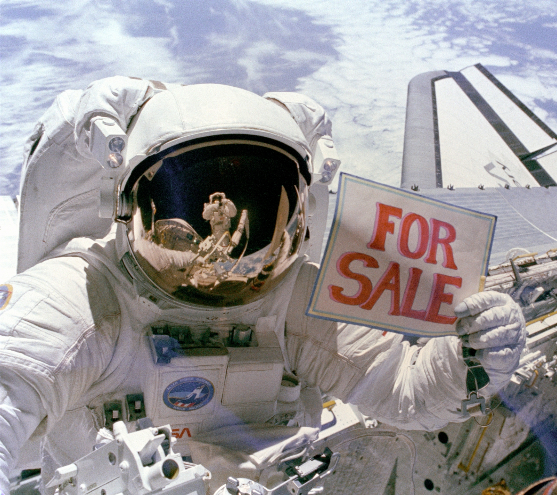 Скачать обои бесплатно Космос, Пространство, Спутник, Космонавт, Астронавт, Сделано Человеком, Наса картинка на рабочий стол ПК