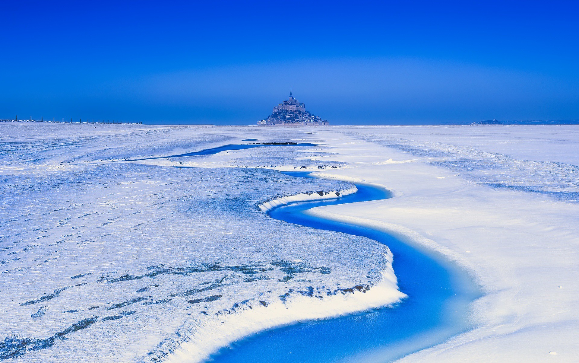 Laden Sie das Landschaft, Winter, Schnee, Frankreich, Religiös, Le Mont Saint Michel-Bild kostenlos auf Ihren PC-Desktop herunter