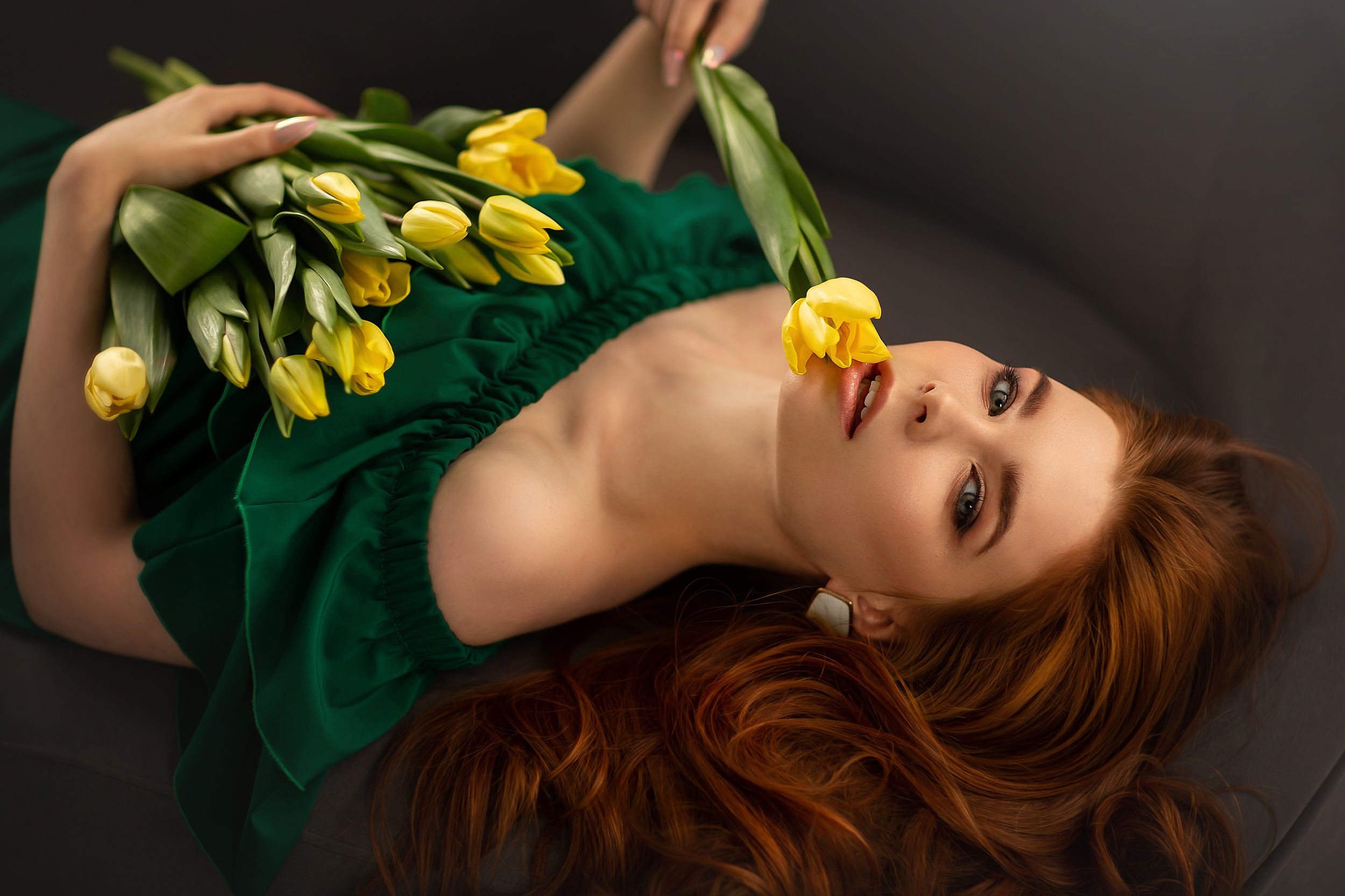 Free download wallpaper Redhead, Tulip, Model, Women, Green Dress on your PC desktop