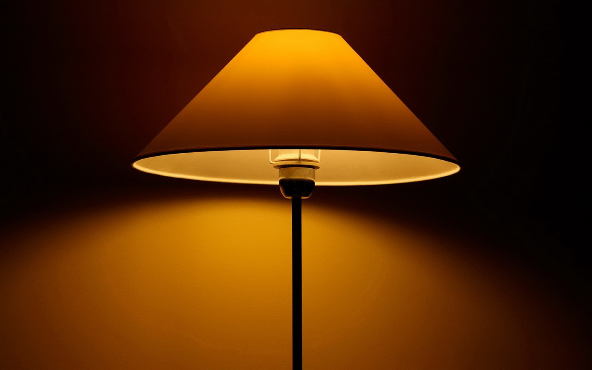 Handy-Wallpaper Lampe, Menschengemacht kostenlos herunterladen.