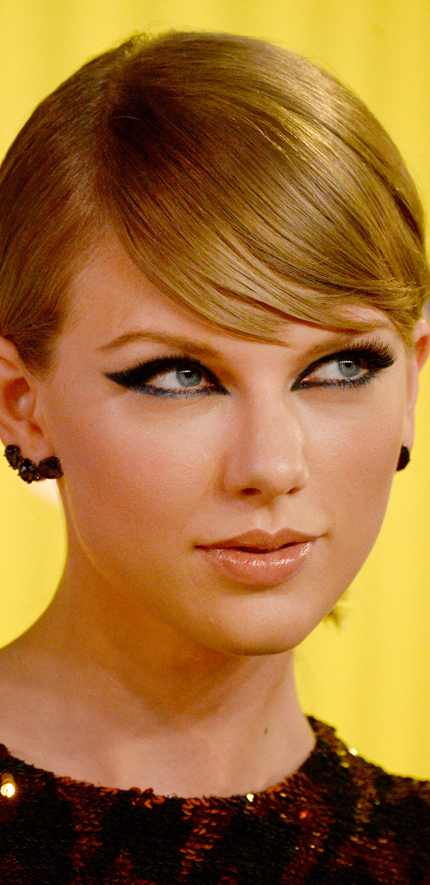 Download mobile wallpaper Music, Singer, Blonde, Blue Eyes, American, Taylor Swift for free.