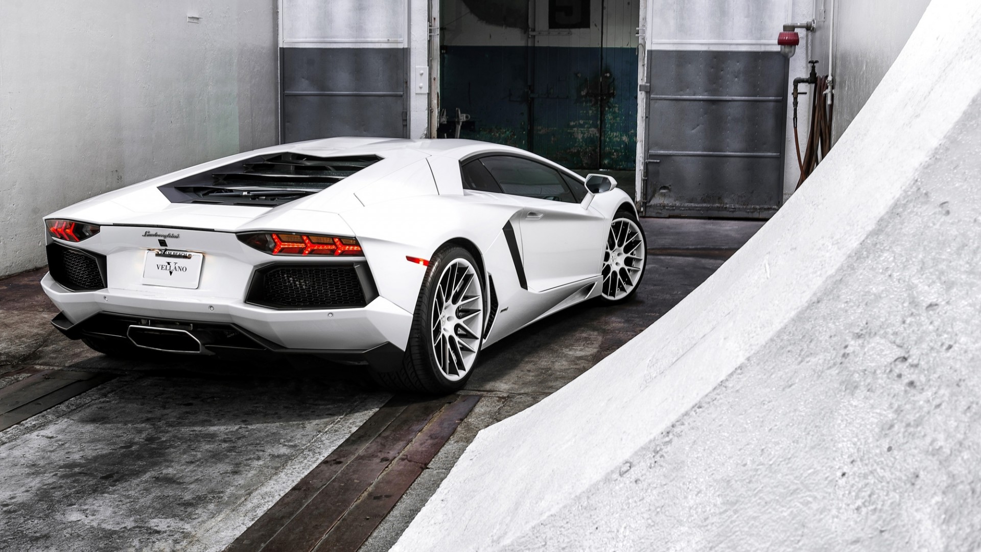 Descarga gratuita de fondo de pantalla para móvil de Coche Blanco, Lamborghini Aventador, Lamborghini, Vehículos, Coche.