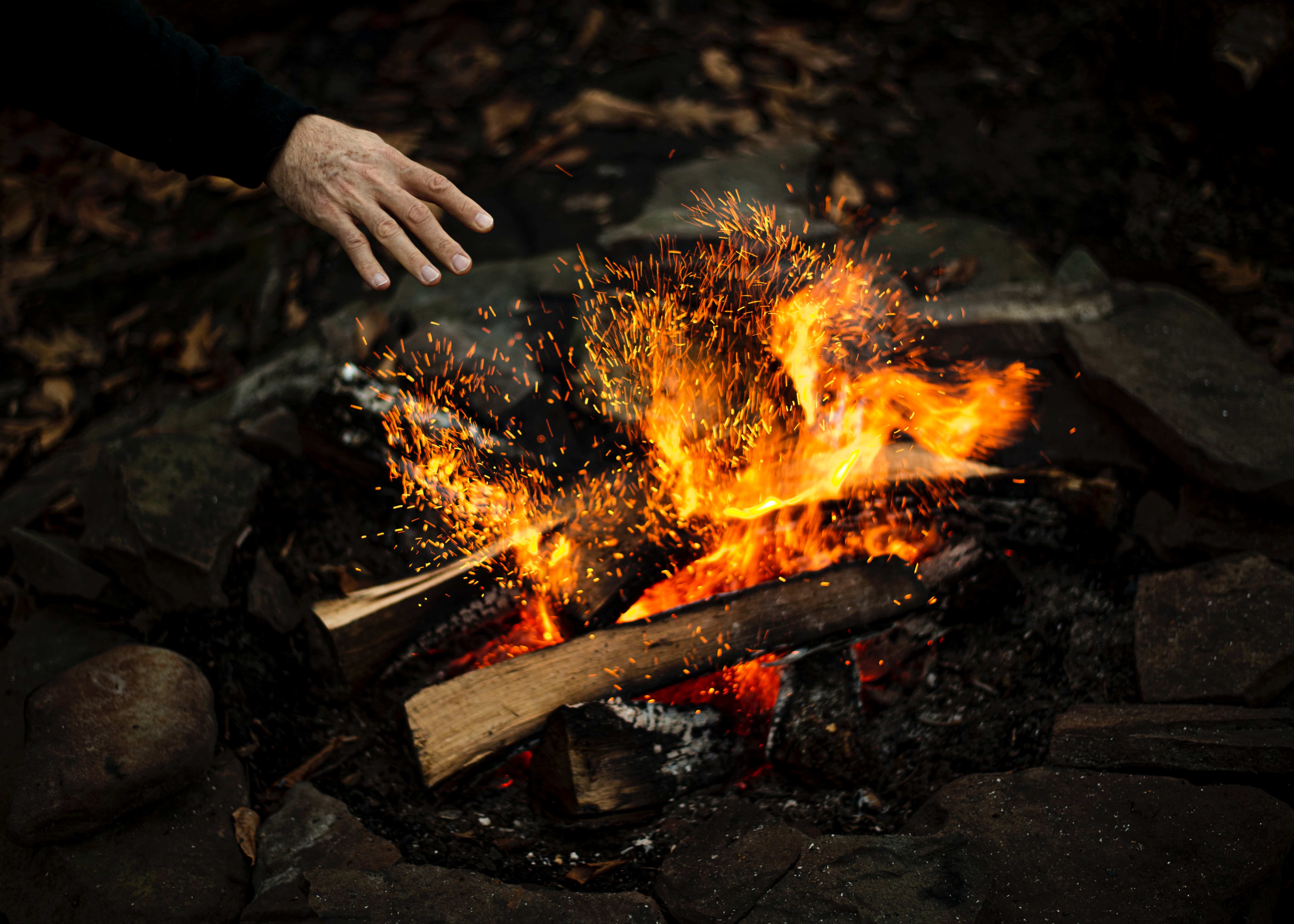 bonfire, fire, hand, sparks, miscellanea, miscellaneous UHD