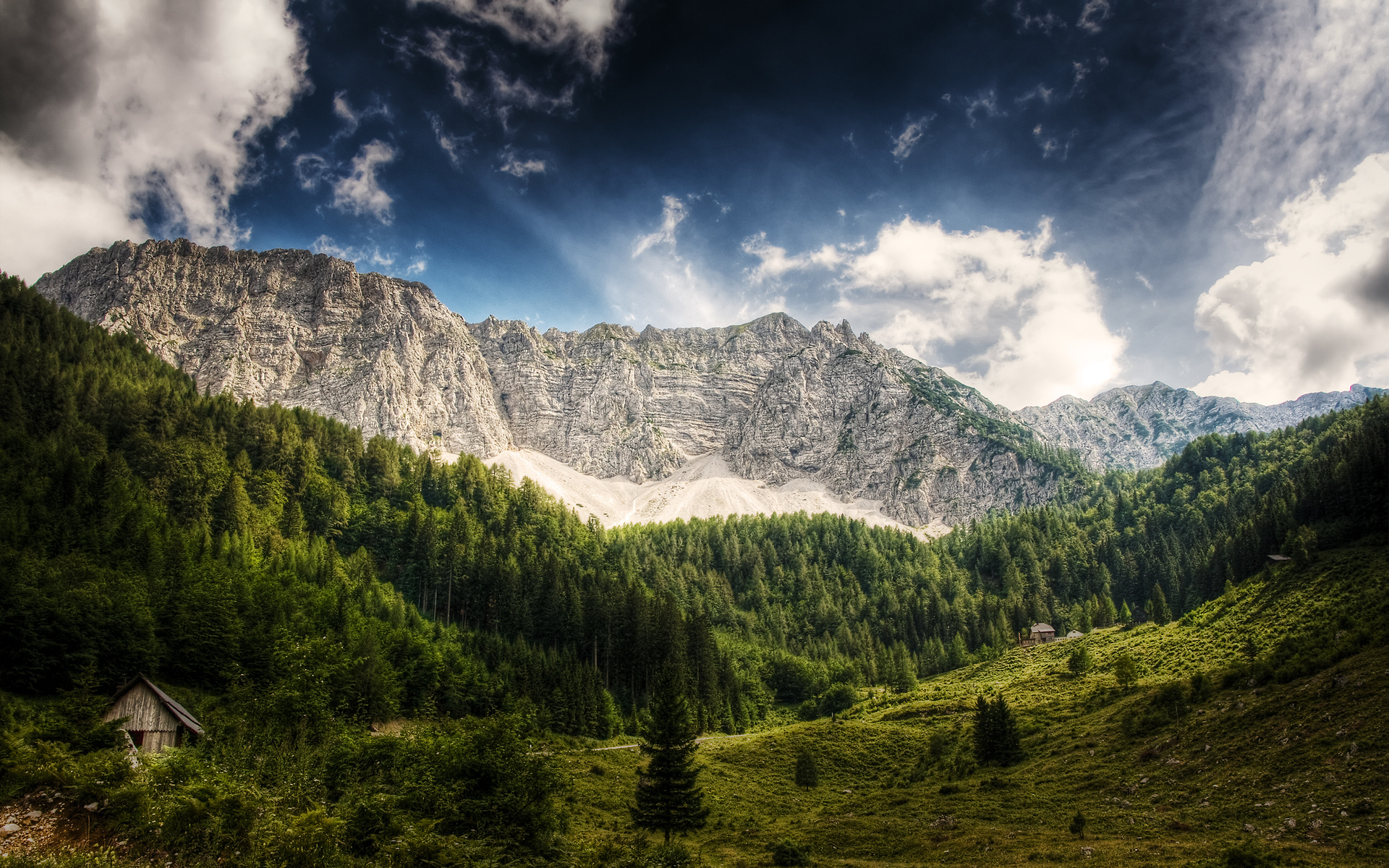 Handy-Wallpaper Berge, Wald, Gebirge, Erde/natur, Wolke, Landschaft kostenlos herunterladen.