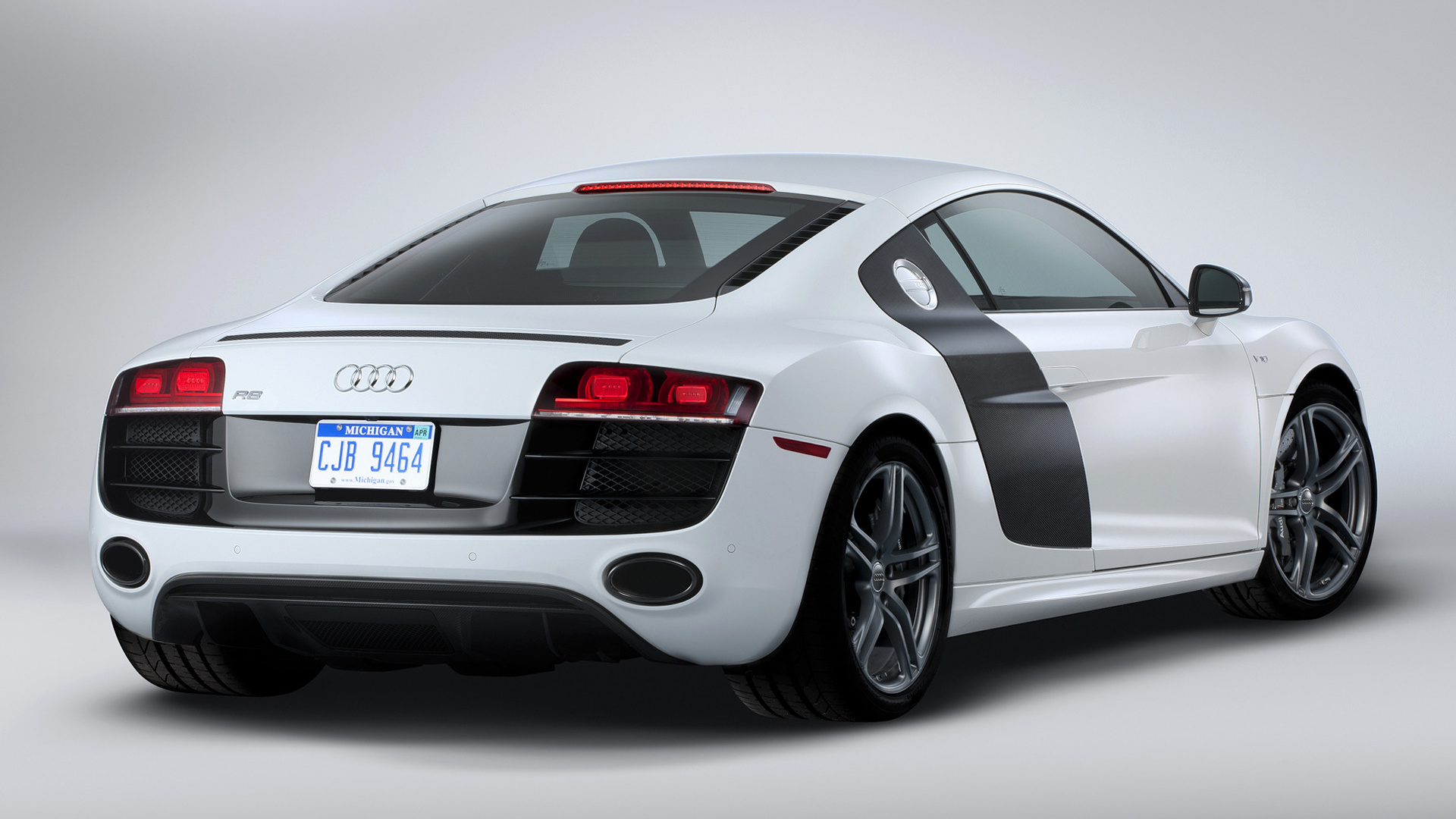 Free download wallpaper Audi, Car, Vehicles, Coupé, White Car, Audi R8 V10, Audi R8 V10 Coupe on your PC desktop