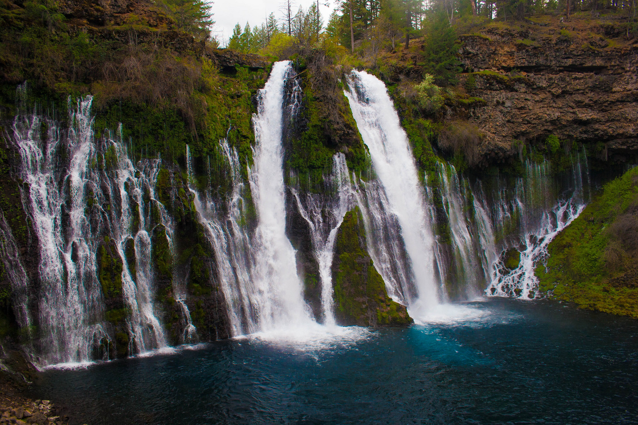 Download mobile wallpaper Nature, Waterfalls, Waterfall, Earth, Cliff, California, Burney Falls for free.