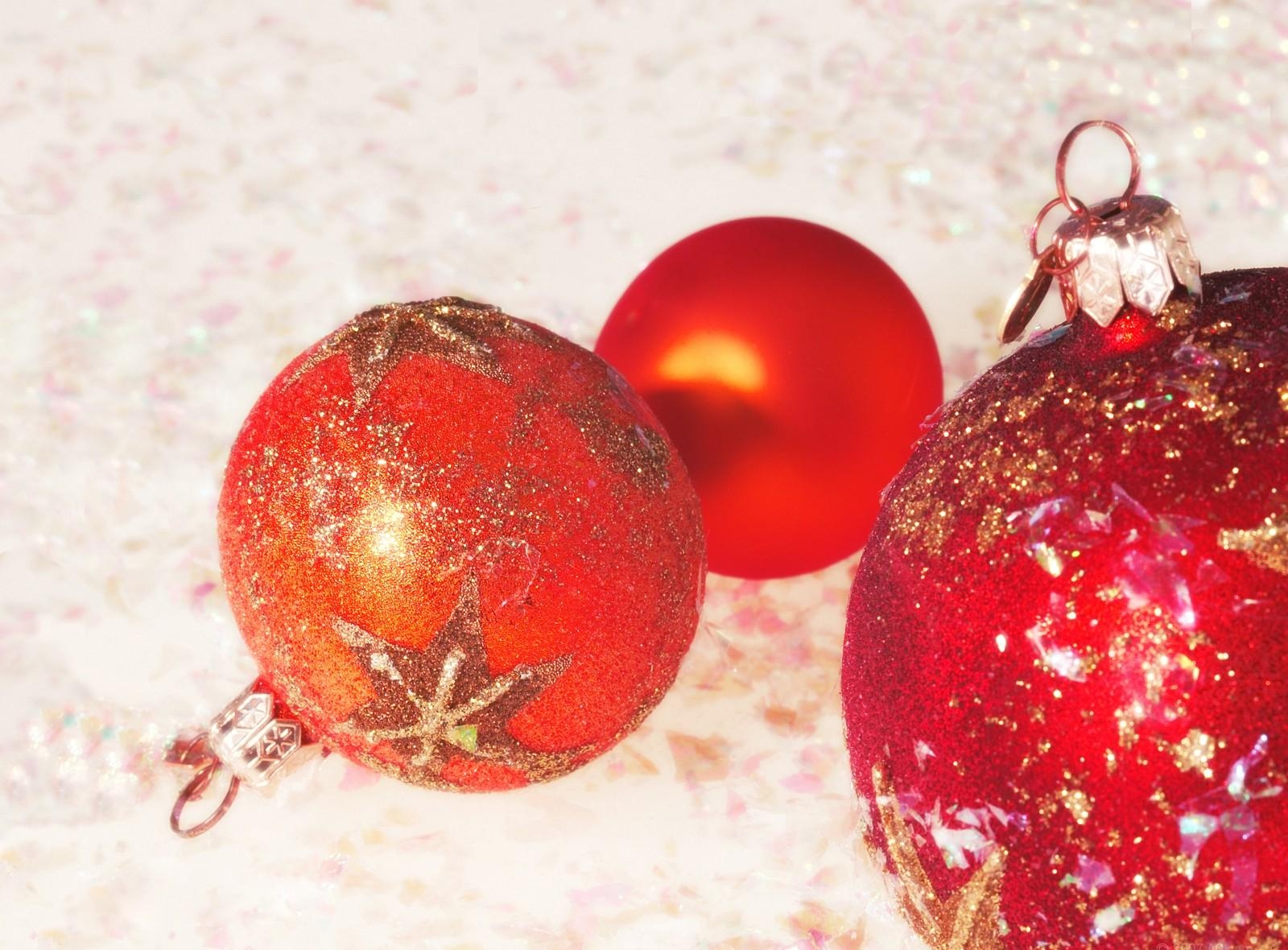 holidays, close up, christmas decorations, christmas tree toys, tinsel, balls, sequins, three