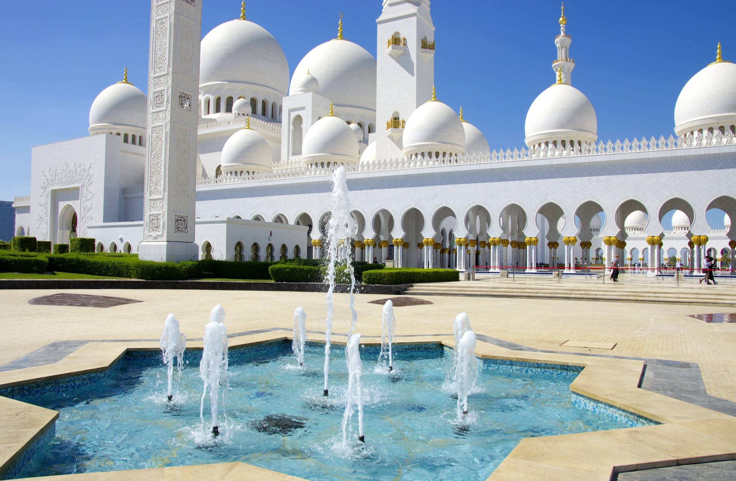 343009 Hintergrundbild herunterladen religiös, scheich zayid moschee, abu dhabi, brunnen, vereinigte arabische emirate, moscheen - Bildschirmschoner und Bilder kostenlos