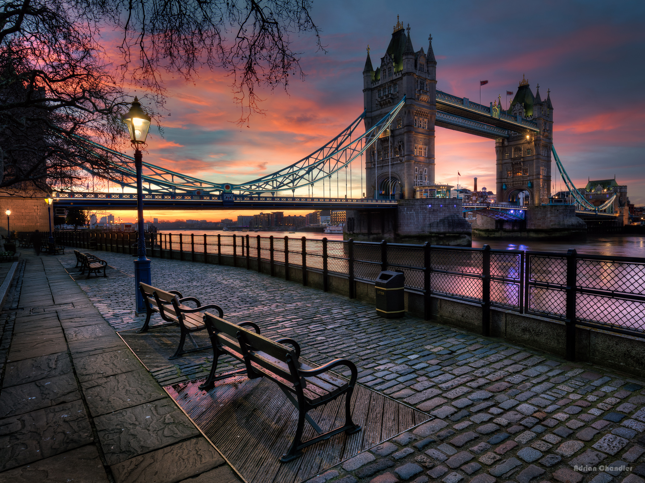 427967 скачать картинку скамейка, сделано человеком, тауэрский мост, англия, лондон, улица, закат, великобритания, мосты - обои и заставки бесплатно