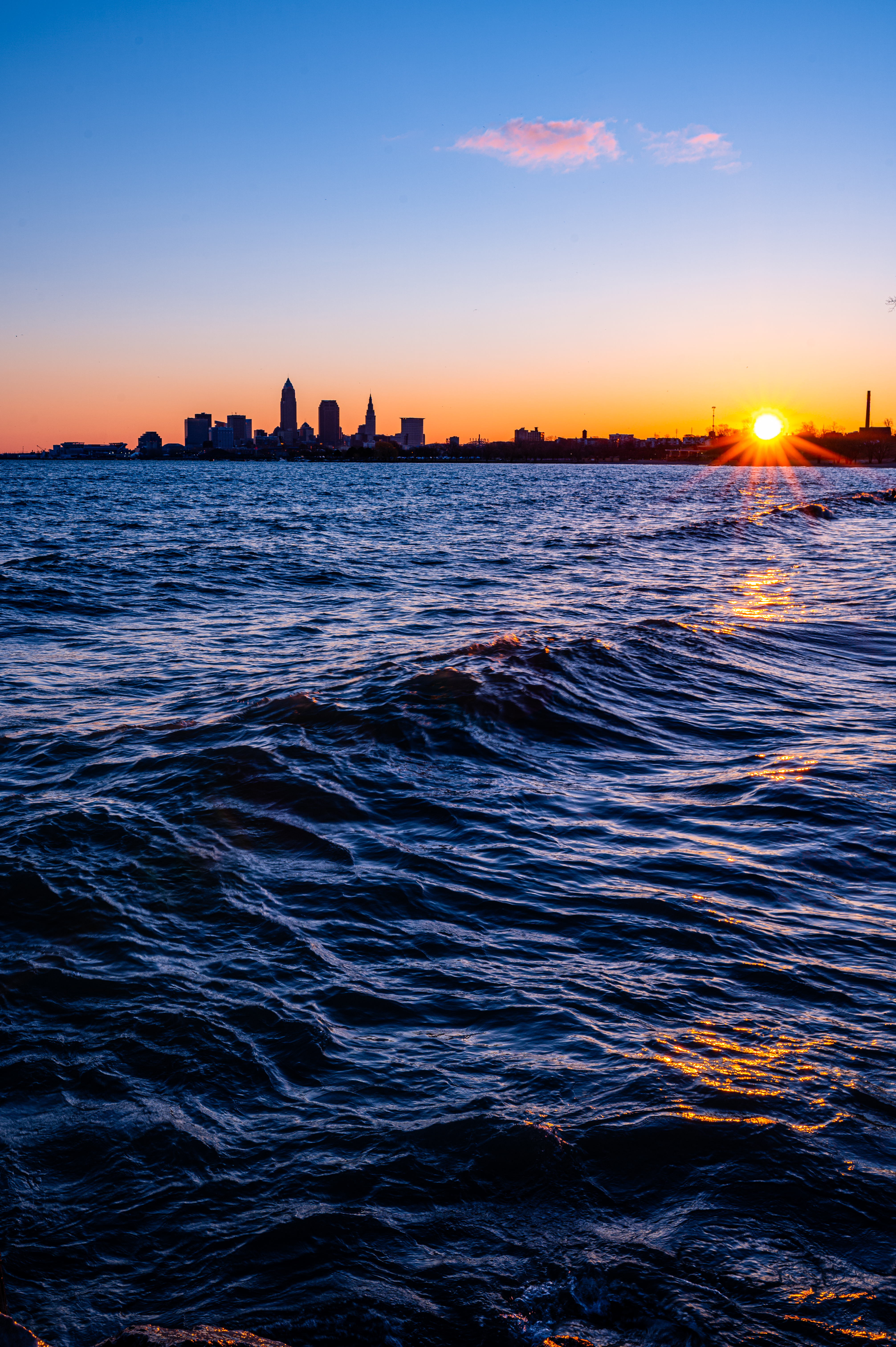 Free download wallpaper Water, Sunset, Building, Cities, City, Silhouettes on your PC desktop