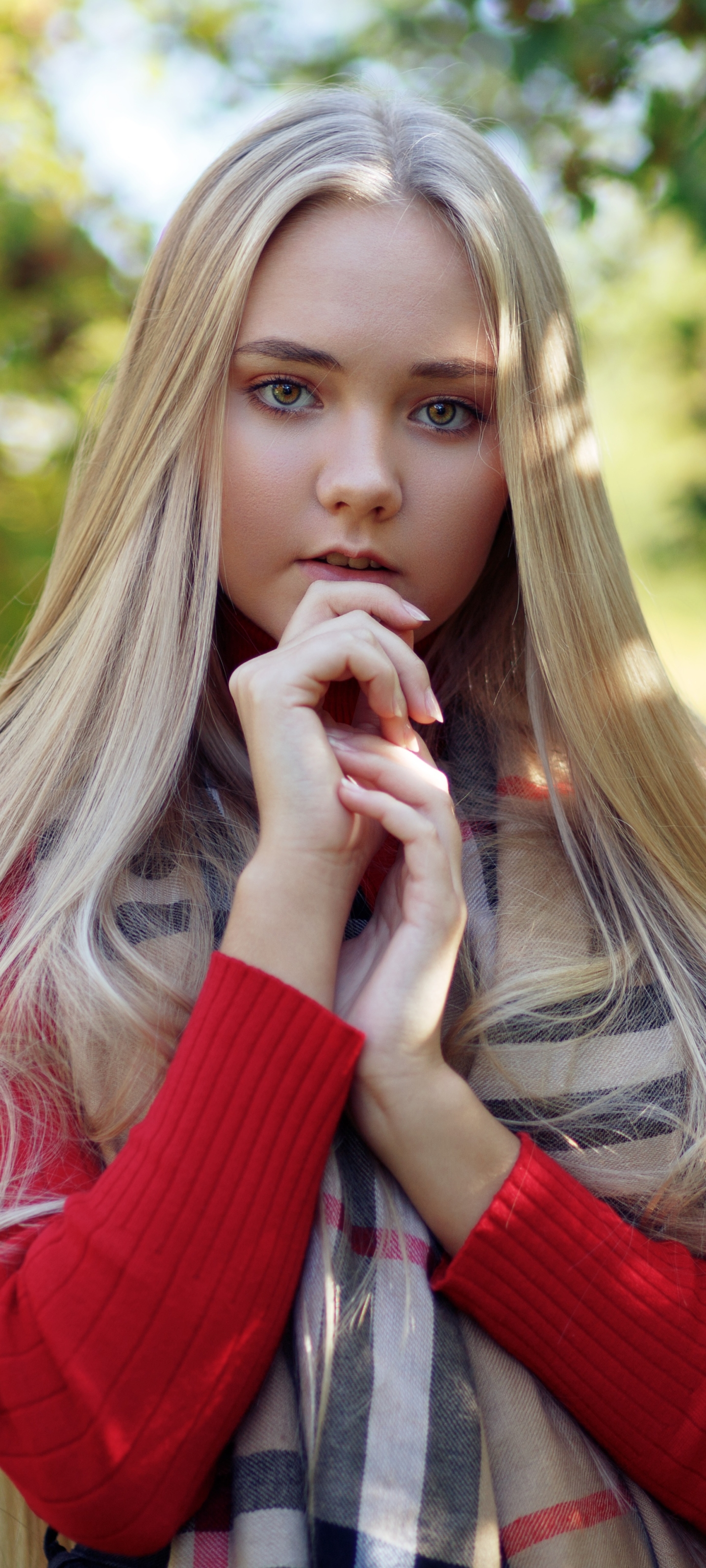 Handy-Wallpaper Blond, Modell, Frauen, Blondinen, Lange Haare kostenlos herunterladen.