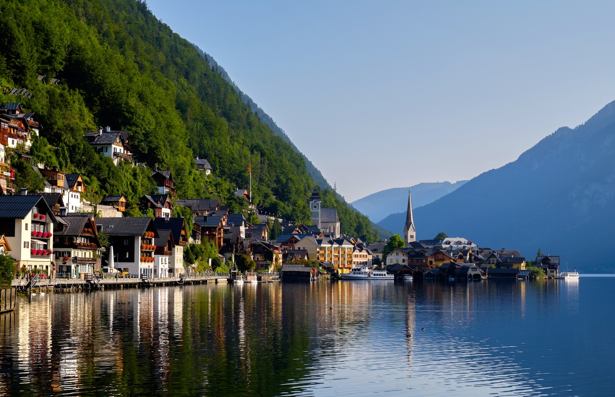 PCデスクトップに湖, 山, オーストリア, アルプス, ハルシュタット, マンメイド, タウンズ画像を無料でダウンロード