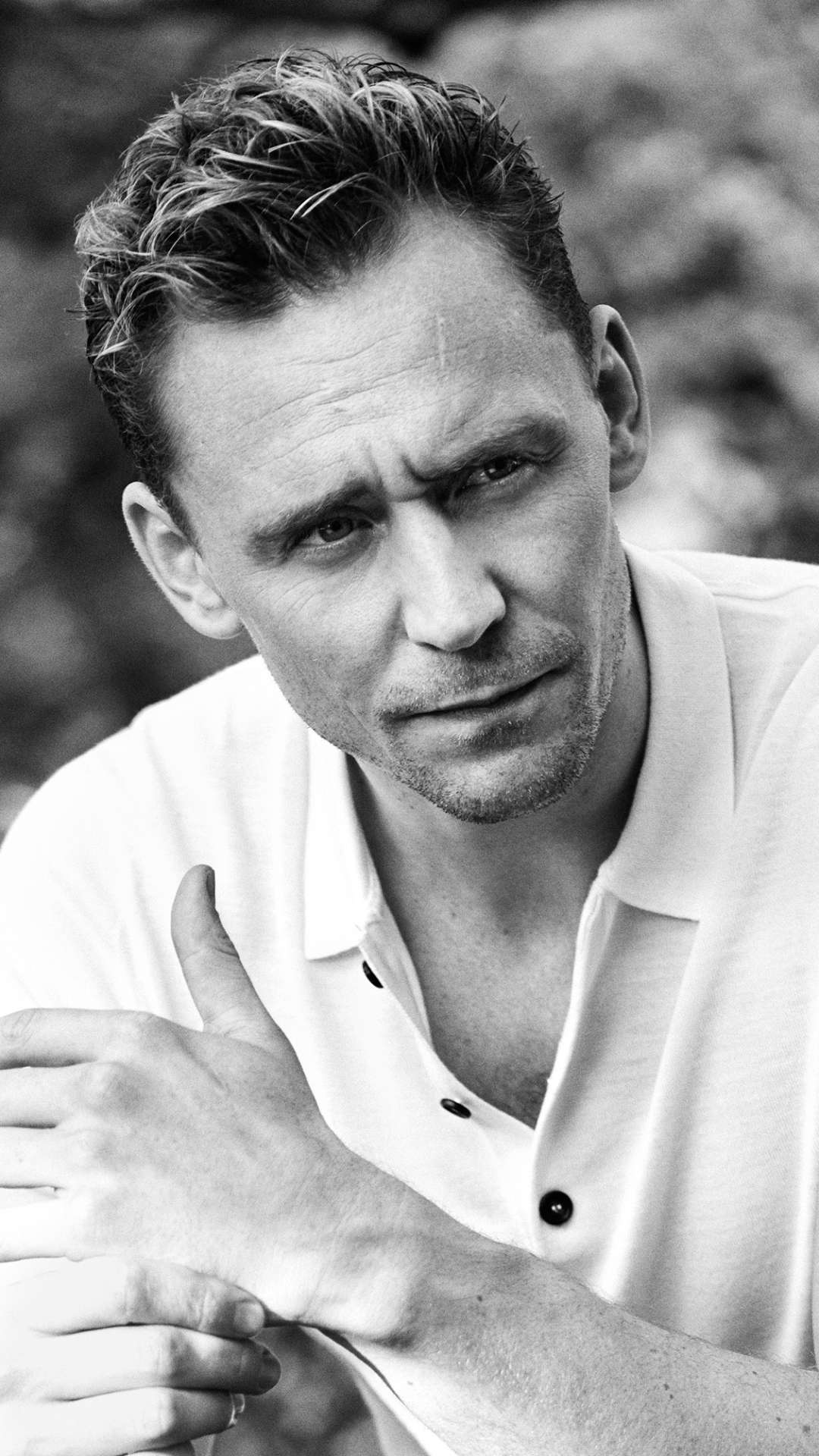 Handy-Wallpaper Schauspieler, Englisch, Schwarz Weiß, Schwarz Weiss, Berühmtheiten, Tom Hiddleston kostenlos herunterladen.