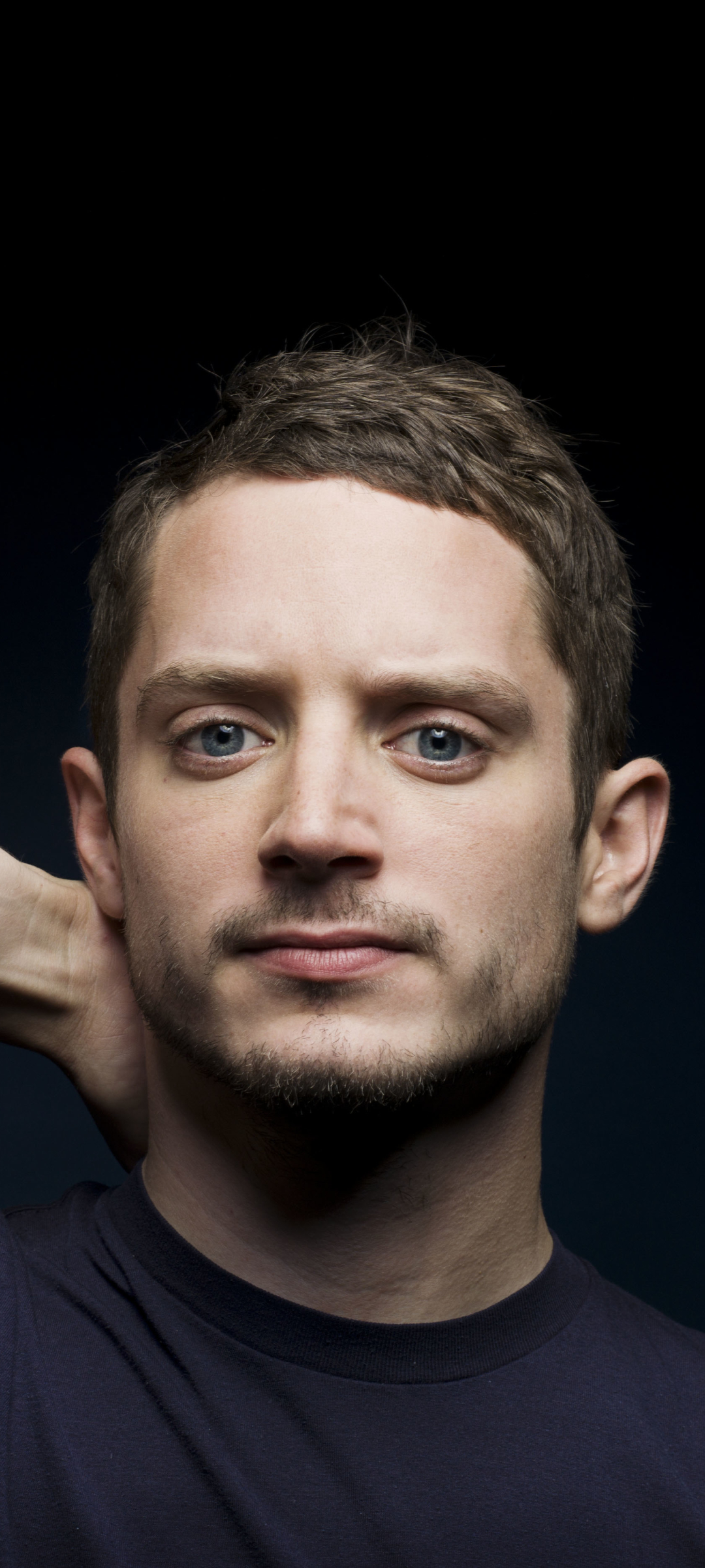 Descarga gratuita de fondo de pantalla para móvil de Celebridades, Elijah Wood.