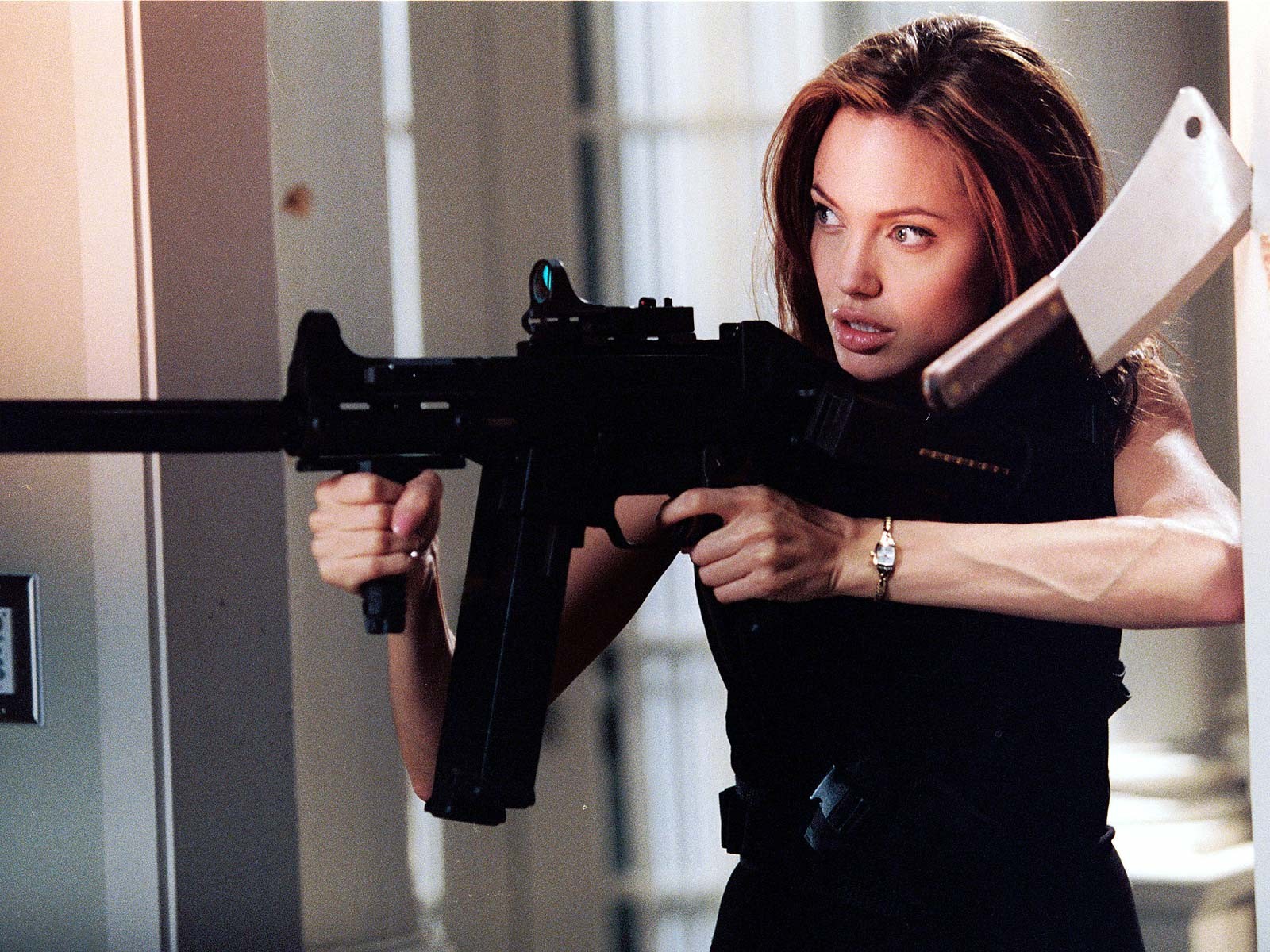 Download mobile wallpaper Angelina Jolie, Movie, Mr & Mrs Smith for free.