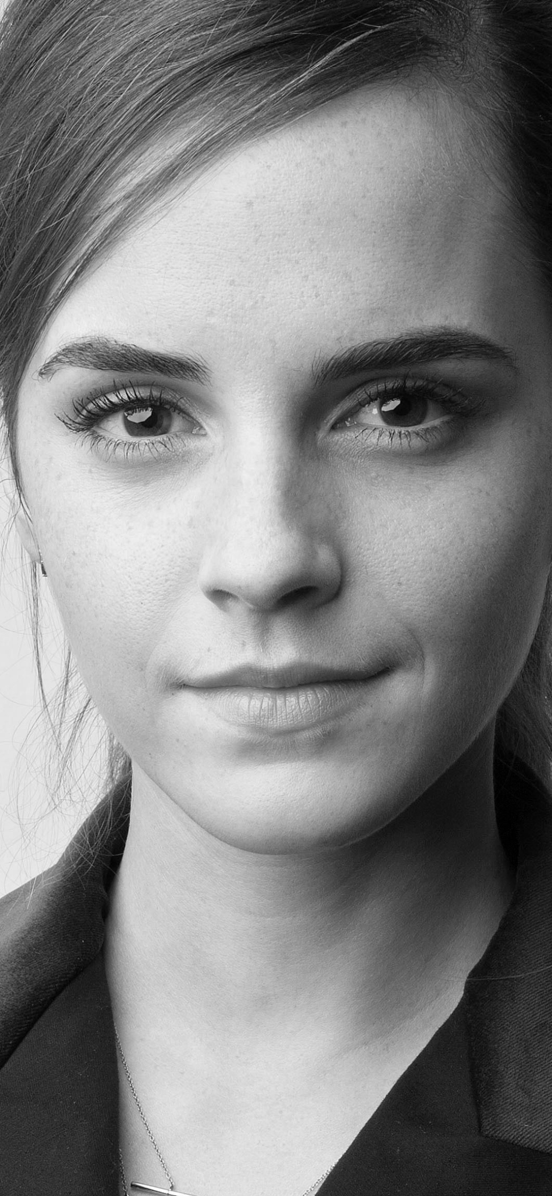 Download mobile wallpaper Emma Watson, English, Face, Celebrity, Black & White, Actress for free.