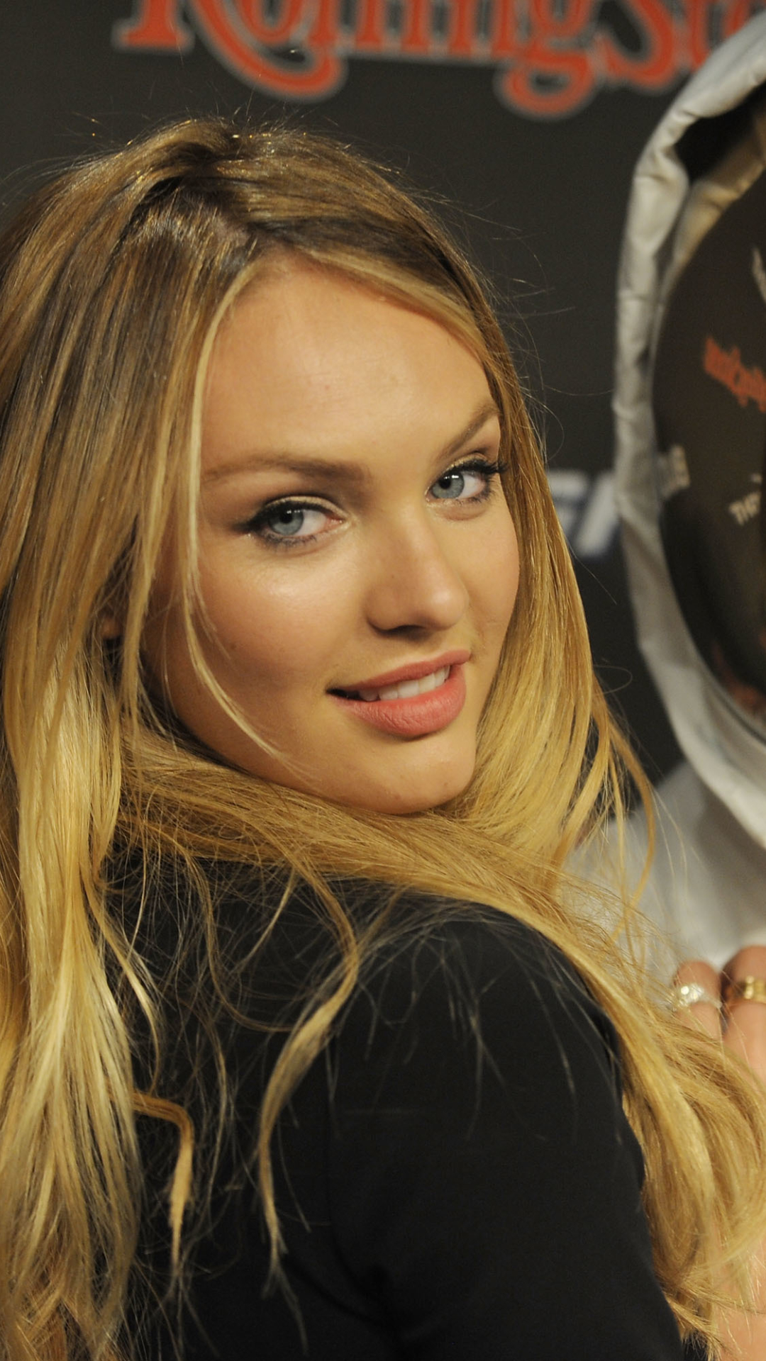 Handy-Wallpaper Frauen, Candice Swanepoel kostenlos herunterladen.