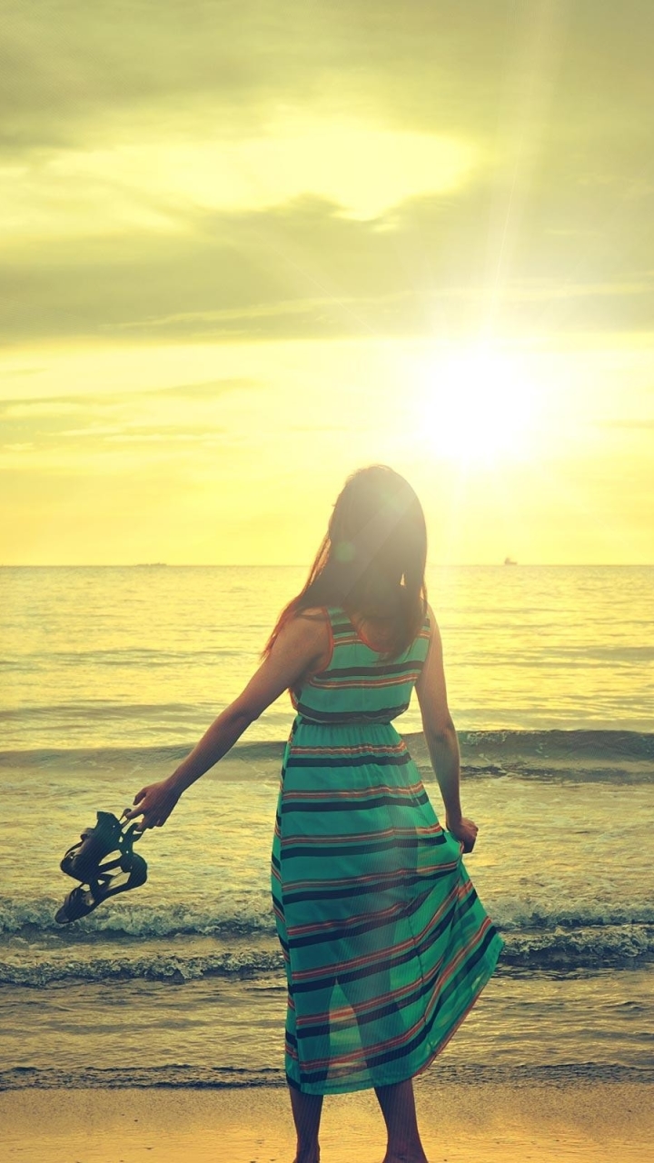 Download mobile wallpaper Sunset, Beach, Ocean, Mood, Women for free.